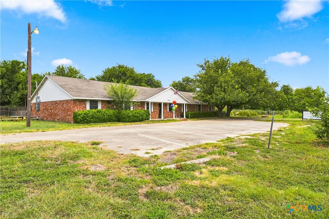 2202 Saulsbury