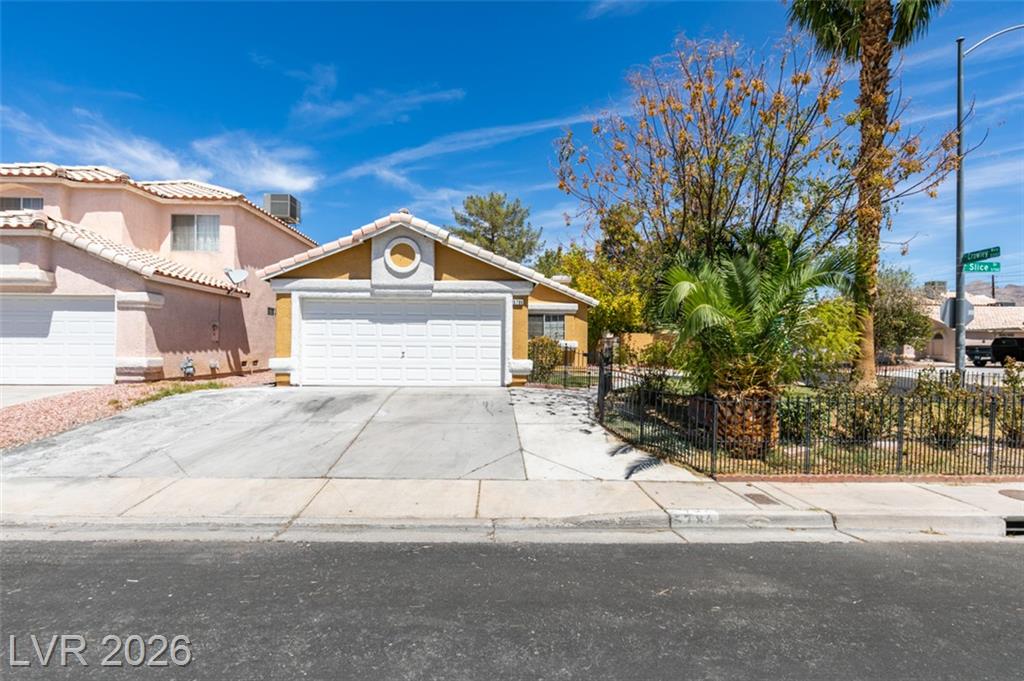 5786 Slice Drive, Las Vegas, NV 89142 — photo 1