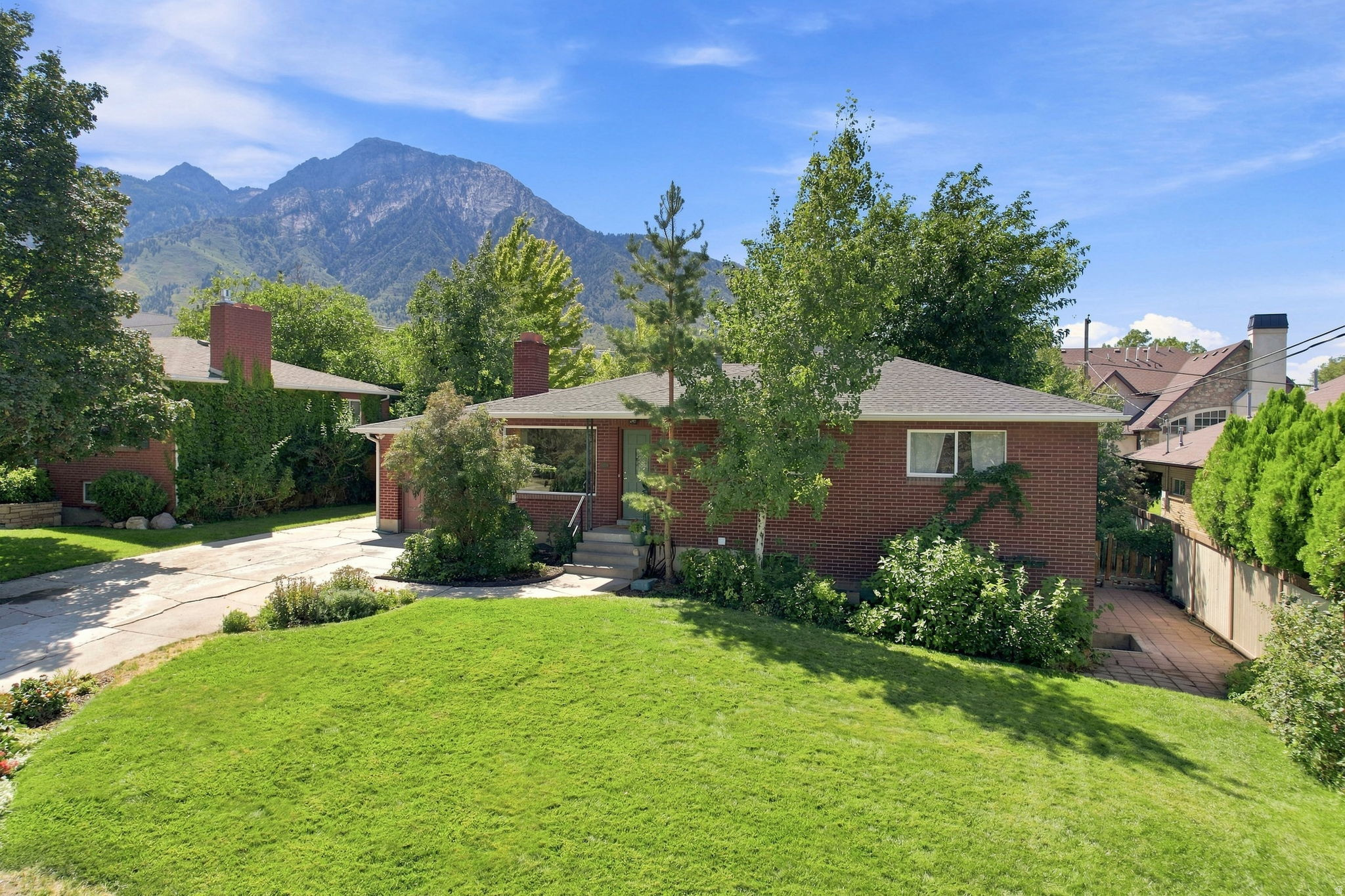 3356 E BIRCH CIR, Holladay, UT 84124 — photo 1