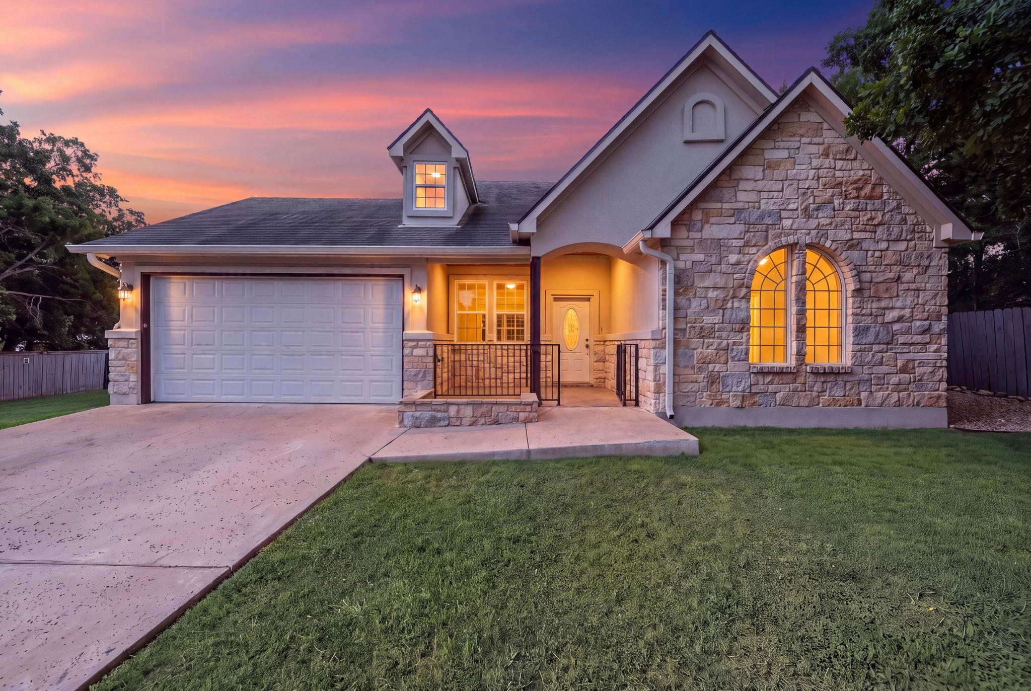 263 Indian Oak, Bastrop, TX 78602 — photo 1