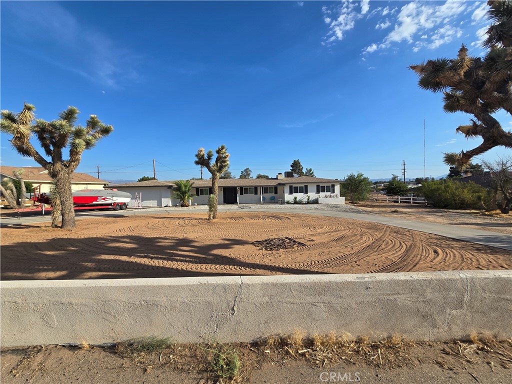 20157 Chickasaw, Apple Valley, CA 92307 — photo 1