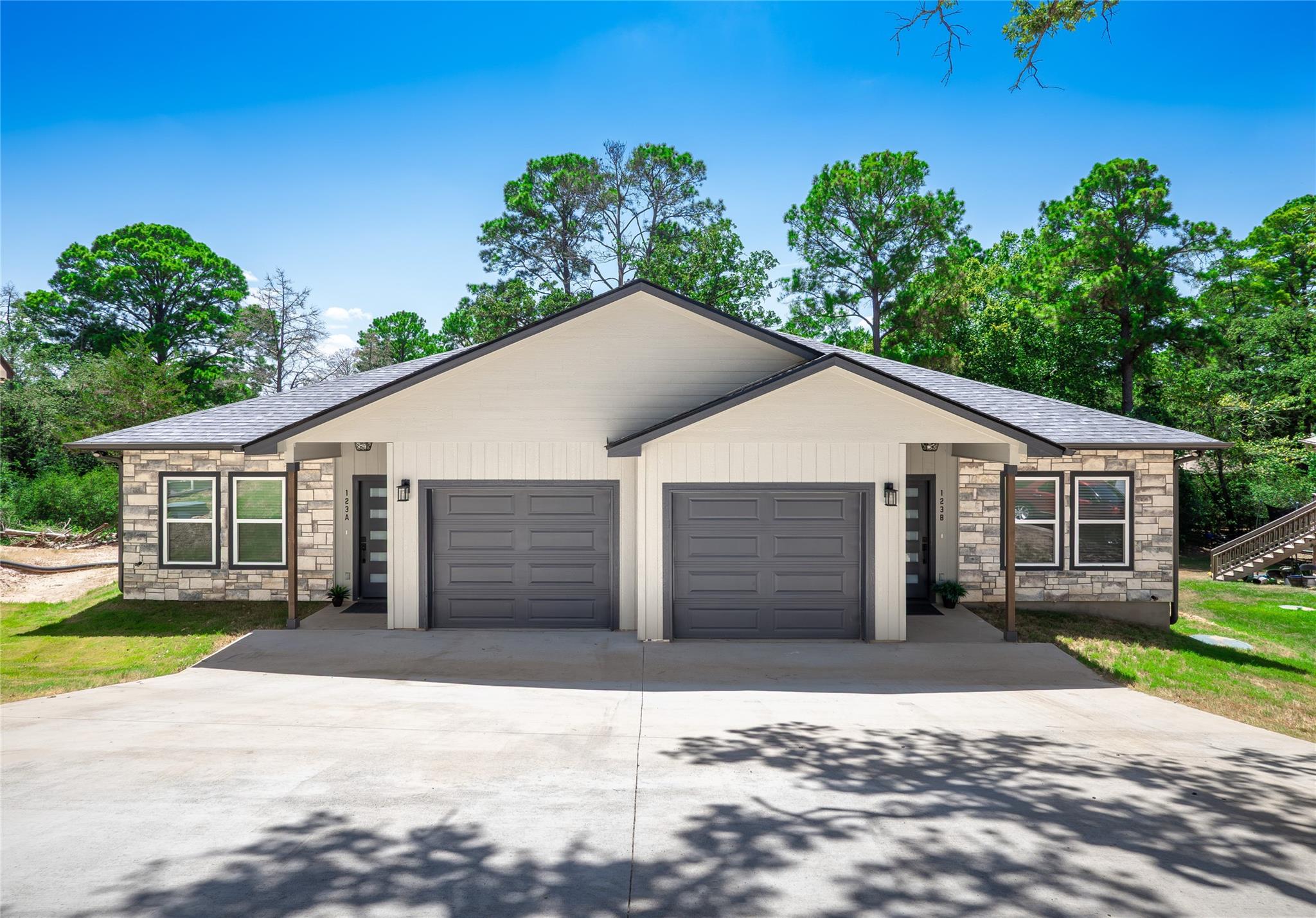 123 Kanaio, Bastrop, TX 78602 — photo 1