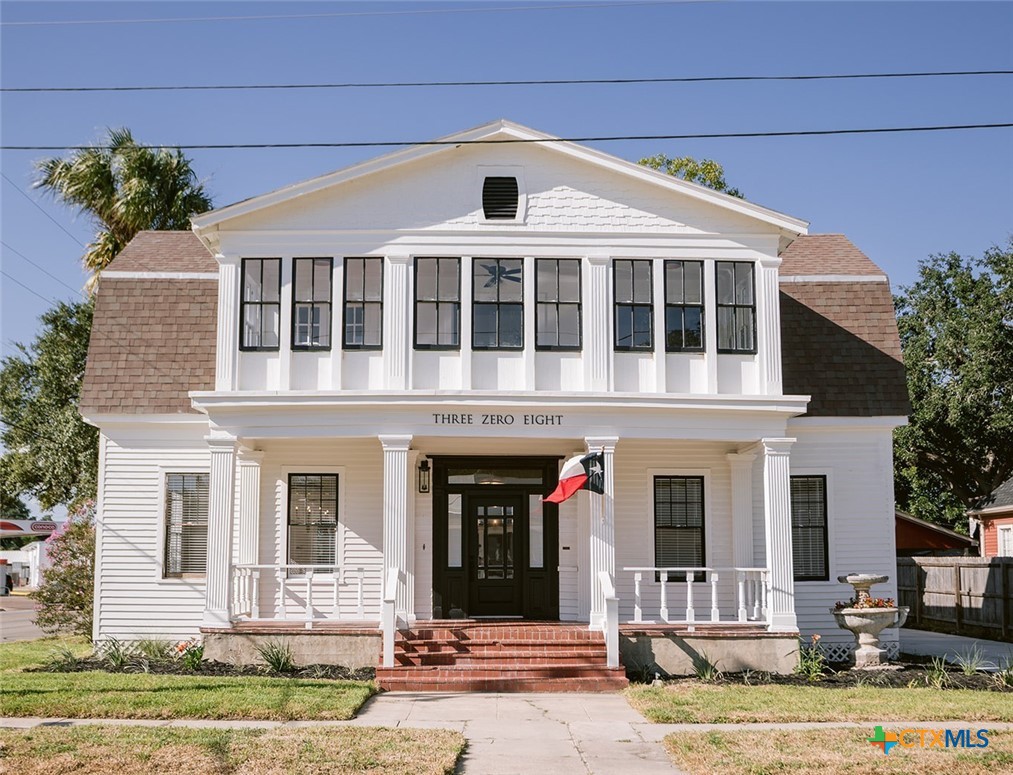 308 W Stayton Avenue, Victoria, TX 77901 — photo 1