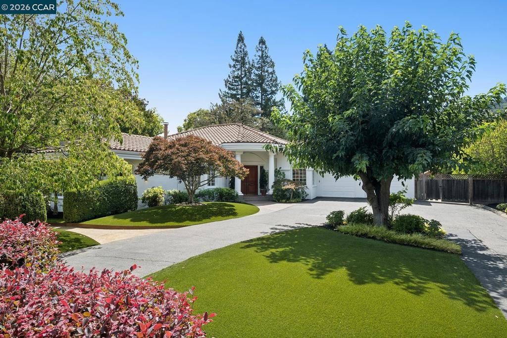 2 Reliez Manor Ct, Lafayette, CA 94549 — photo 1