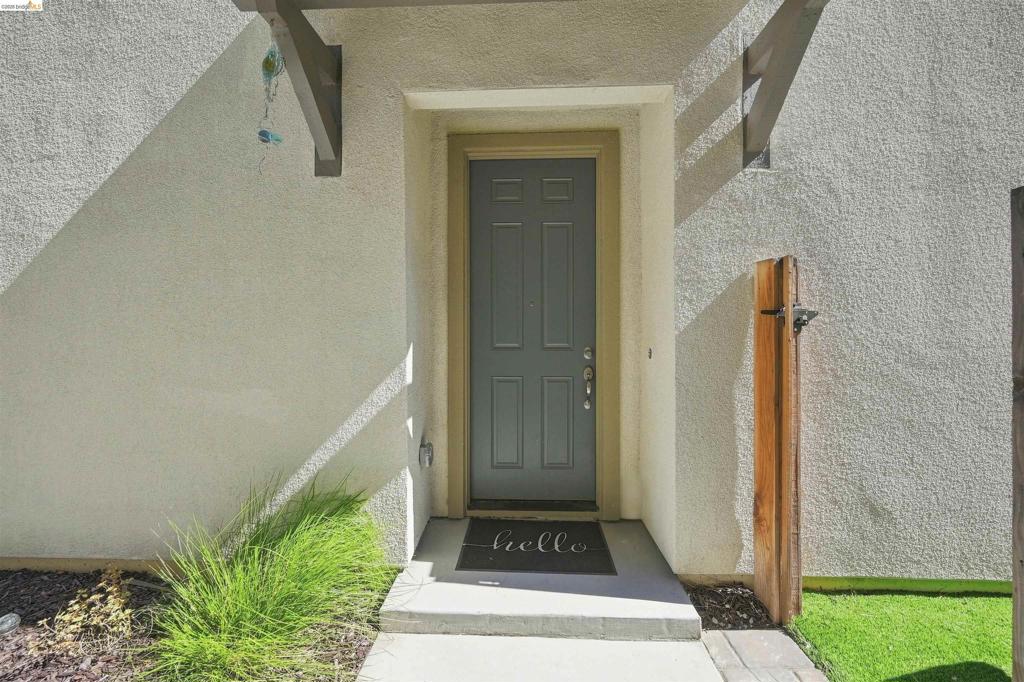 59 Autumn Ln, Pittsburg, CA 94565 — photo 1