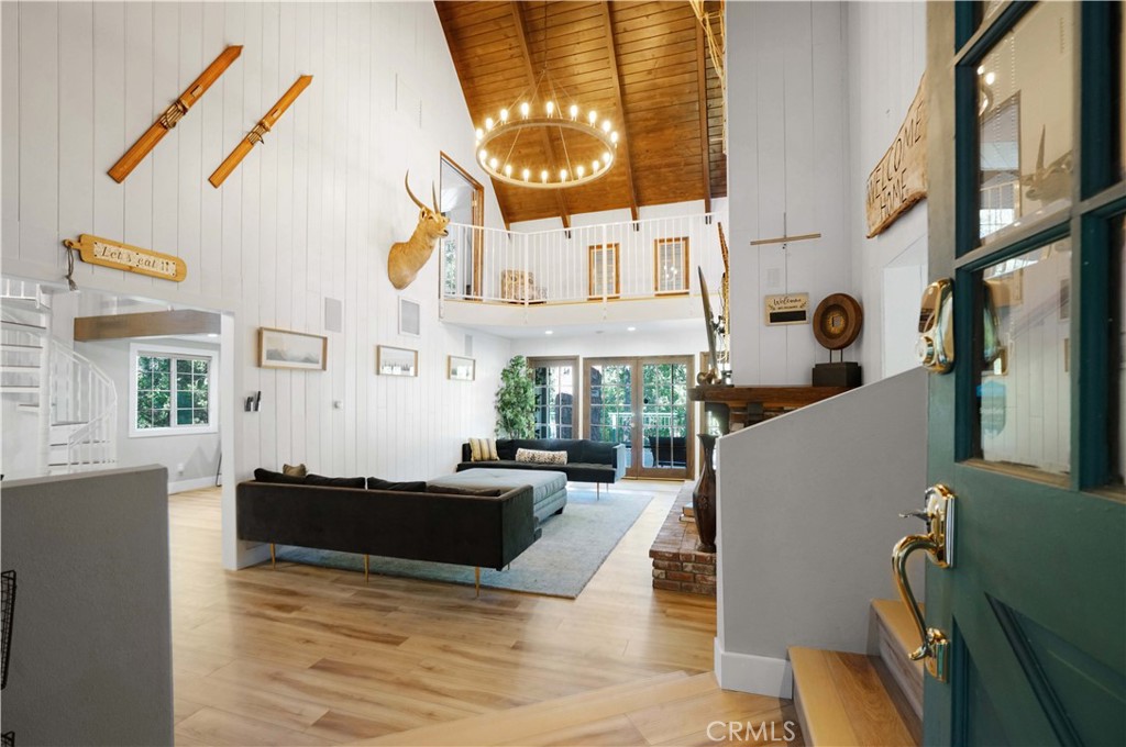 135 S Fairway Drive, Lake Arrowhead, CA 92352 — photo 1