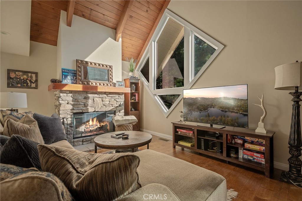 831 Nadelhorn, Lake Arrowhead, CA 92352 — photo 1