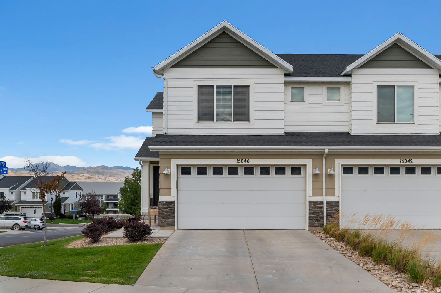 15046 S GALLANT DR, Bluffdale, UT 84065 — photo 1