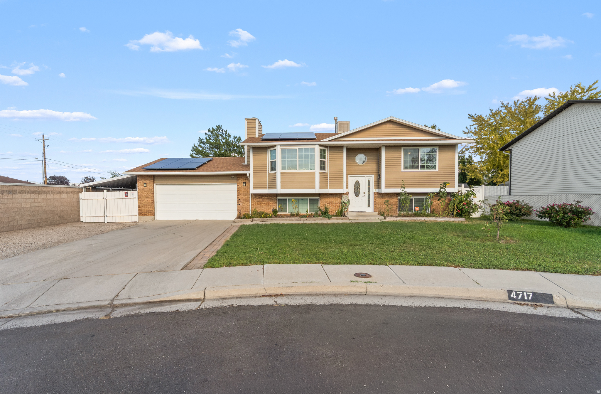 4717 S SPICEWOOD CIR, Taylorsville, UT 84129 — photo 1