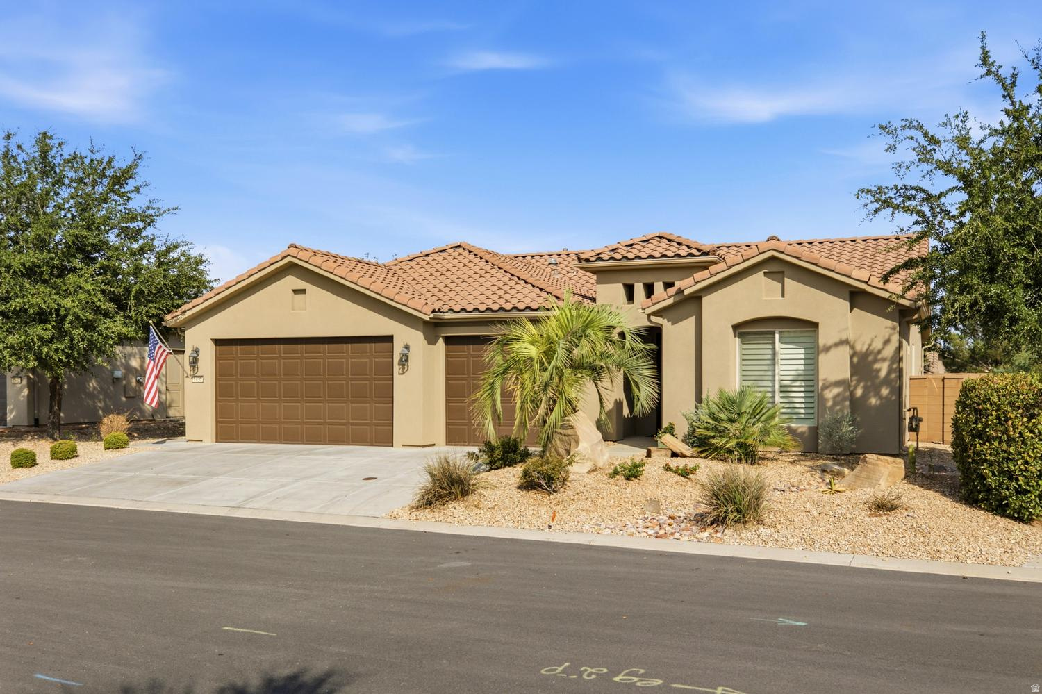 1430 W SONGBIRD DR, St. George, UT 84790 — photo 1