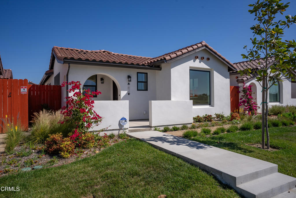 1125 W 2nd Street, Oxnard, CA 93030 — photo 1