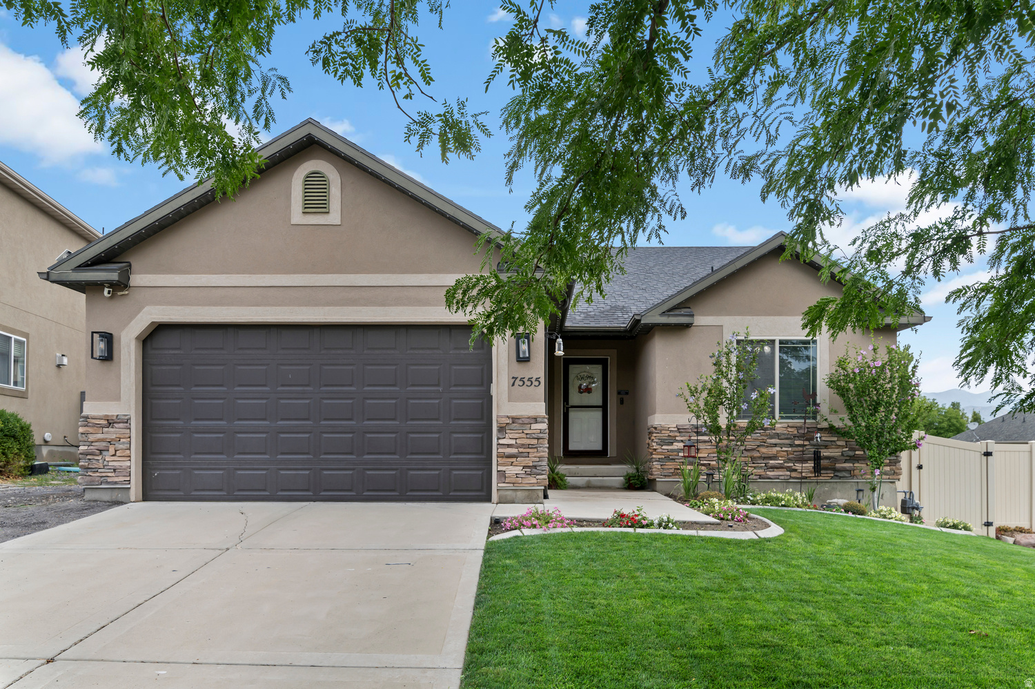 7555 N PINECONE RD, Eagle Mountain, UT 84005 — photo 1