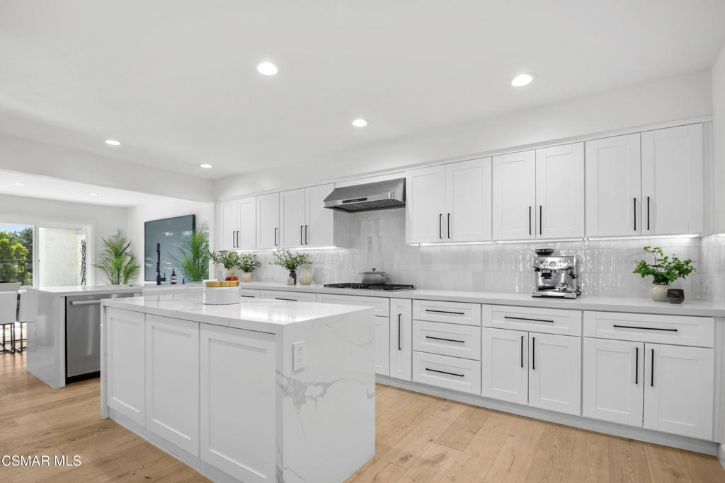 1725 Royal Saint George Drive, Westlake Village, CA 91362 — photo 1