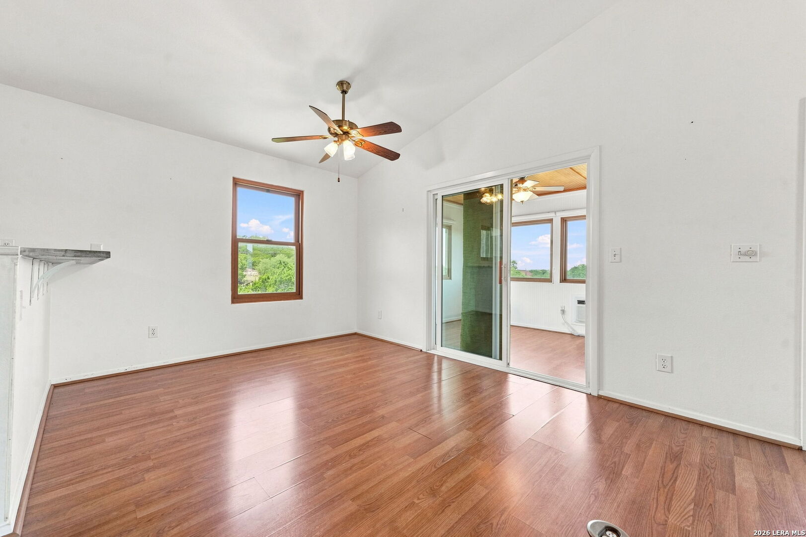 651 COLLEEN DR, , 78133 — photo 1