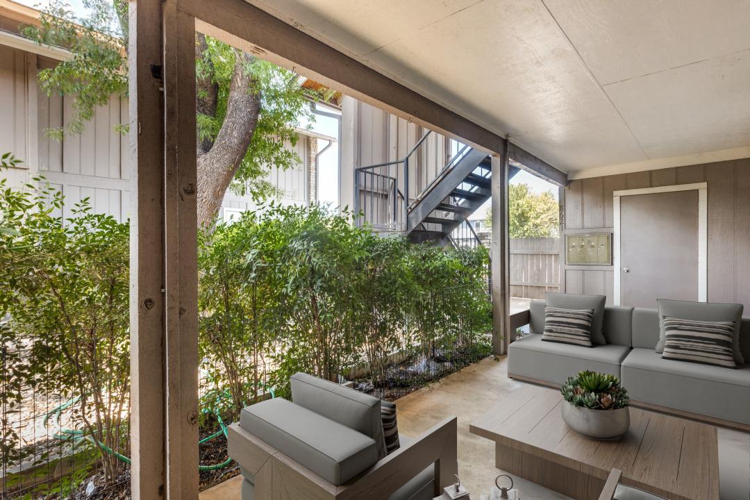 8621 Putnam, Austin, TX 78757 — photo 1