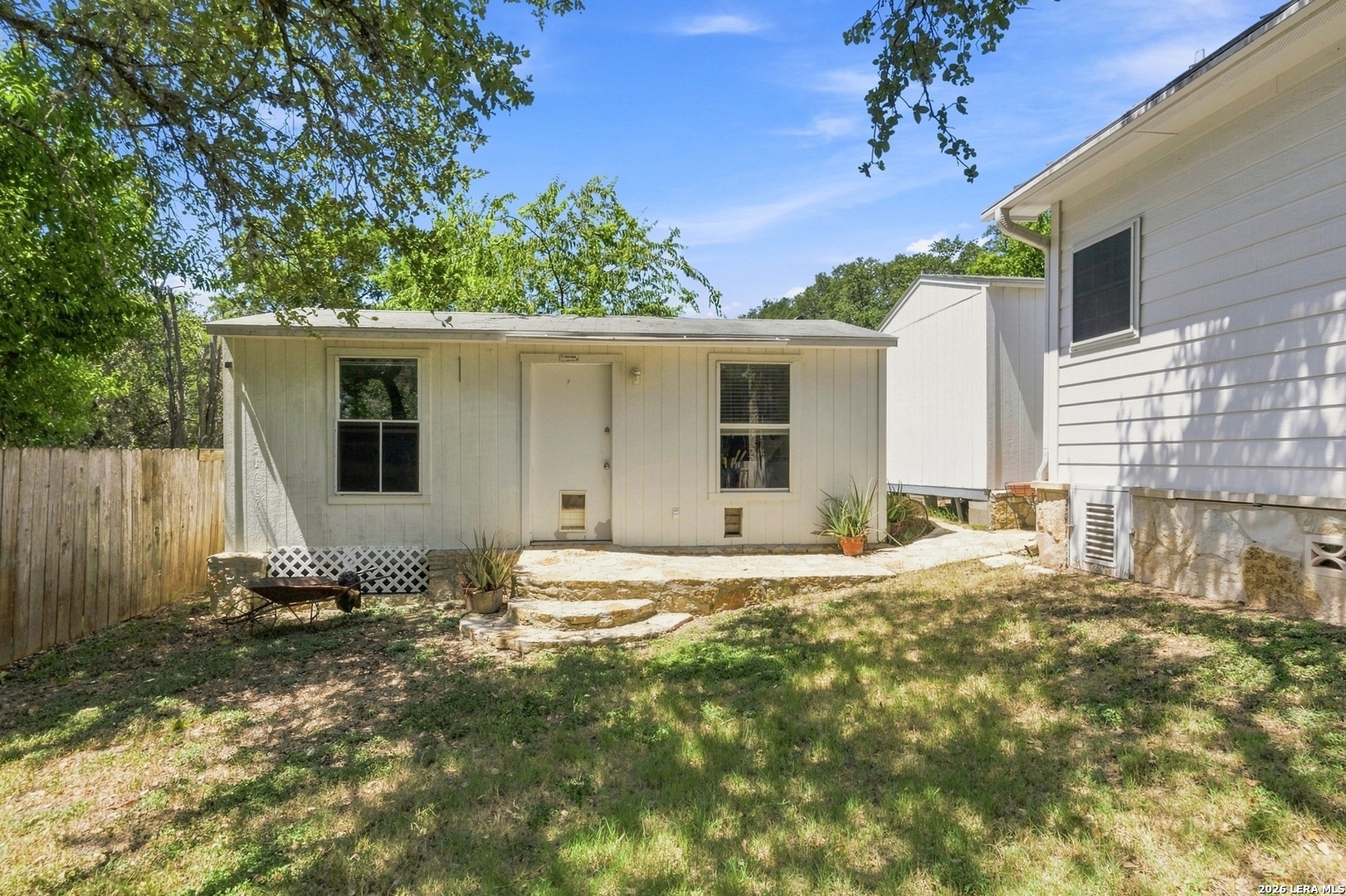 652 TAMARACK DR, , 78133 — photo 1
