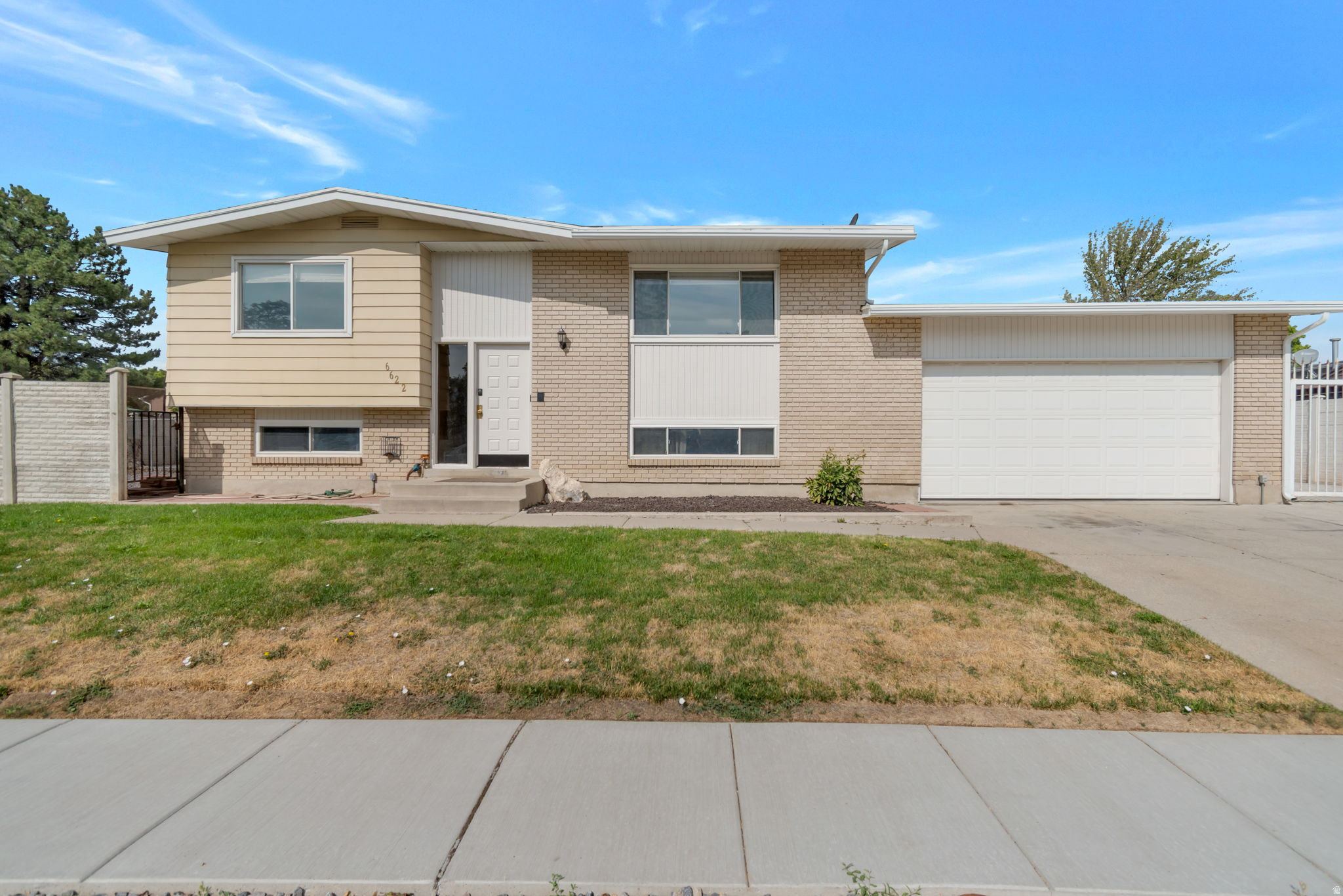 6622 S GEORGIA DR, West Jordan, UT 84084 — photo 1