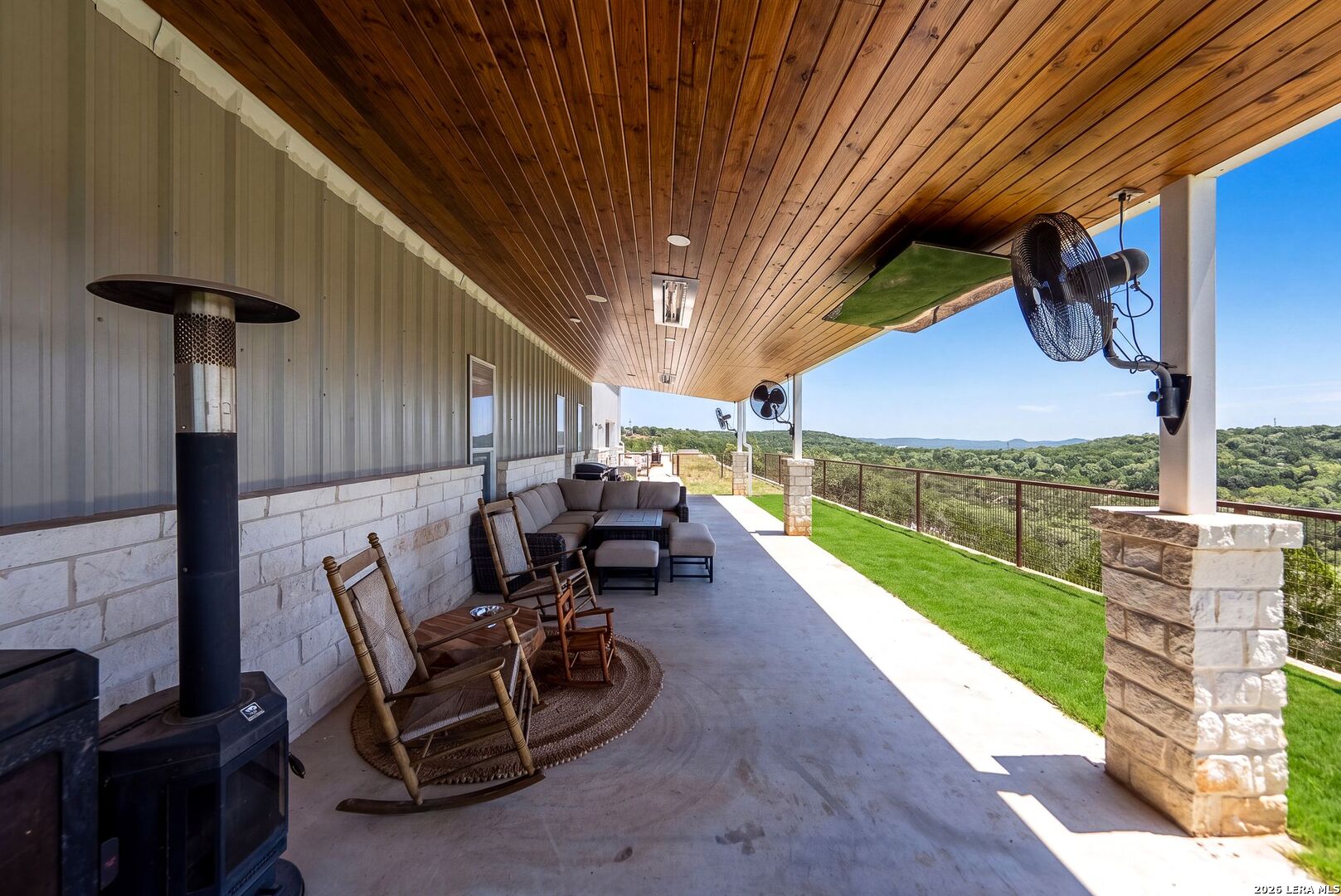 225 Arrowhead Ln, , 78063 — photo 1