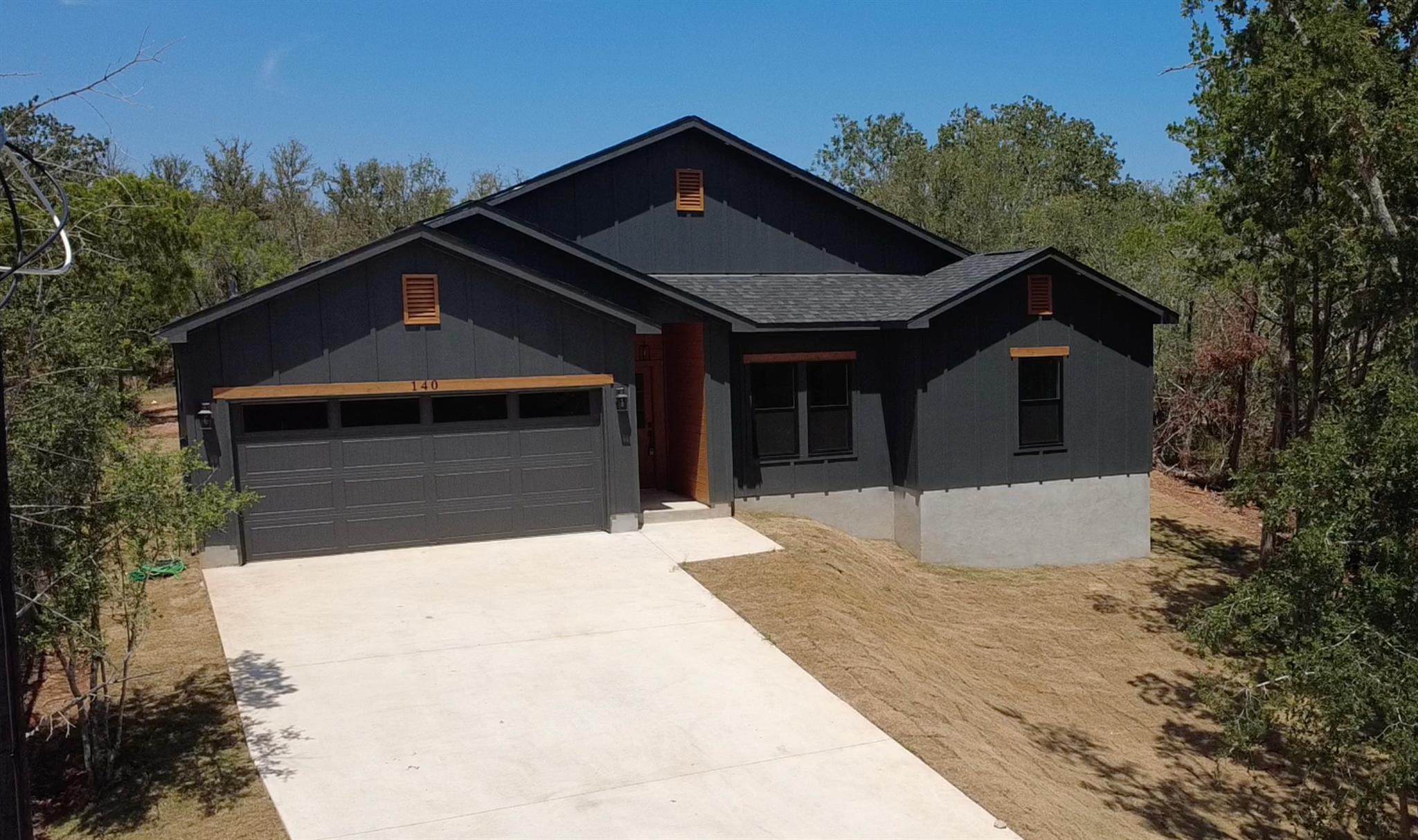 140 Heleakala, Bastrop, TX 78602 — photo 1