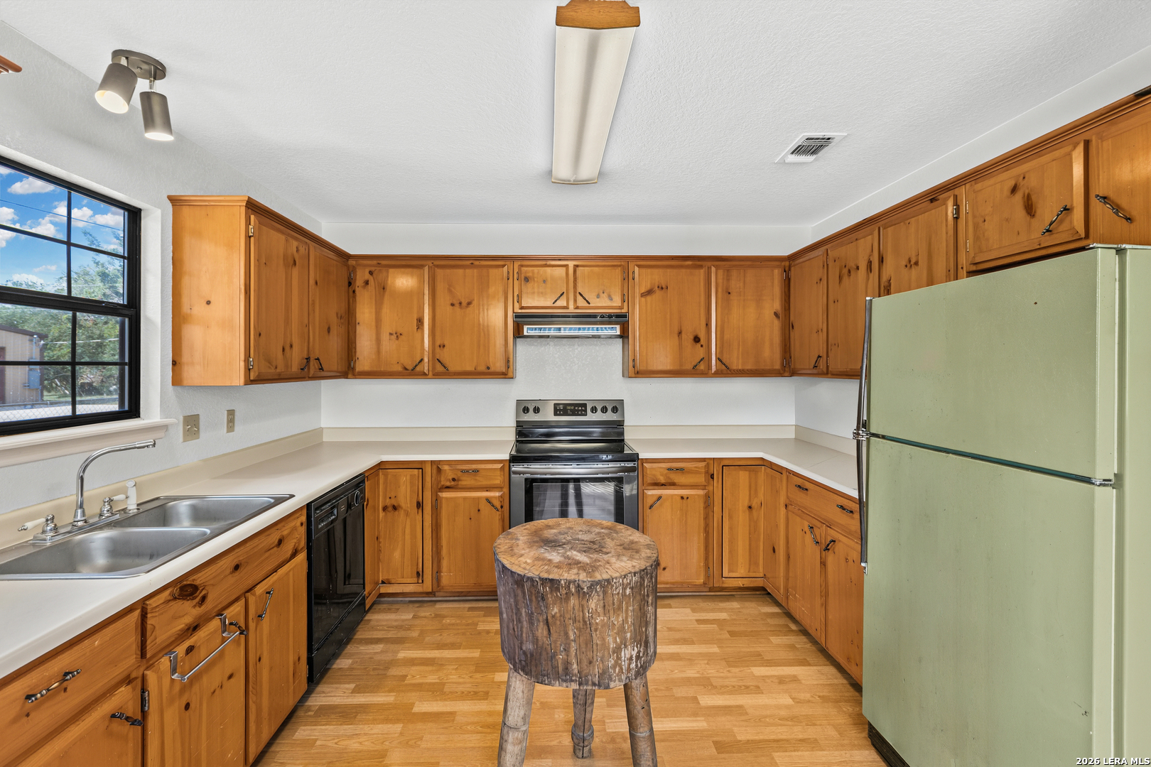 1129 BANDERA BLVD, , 78003 — photo 1