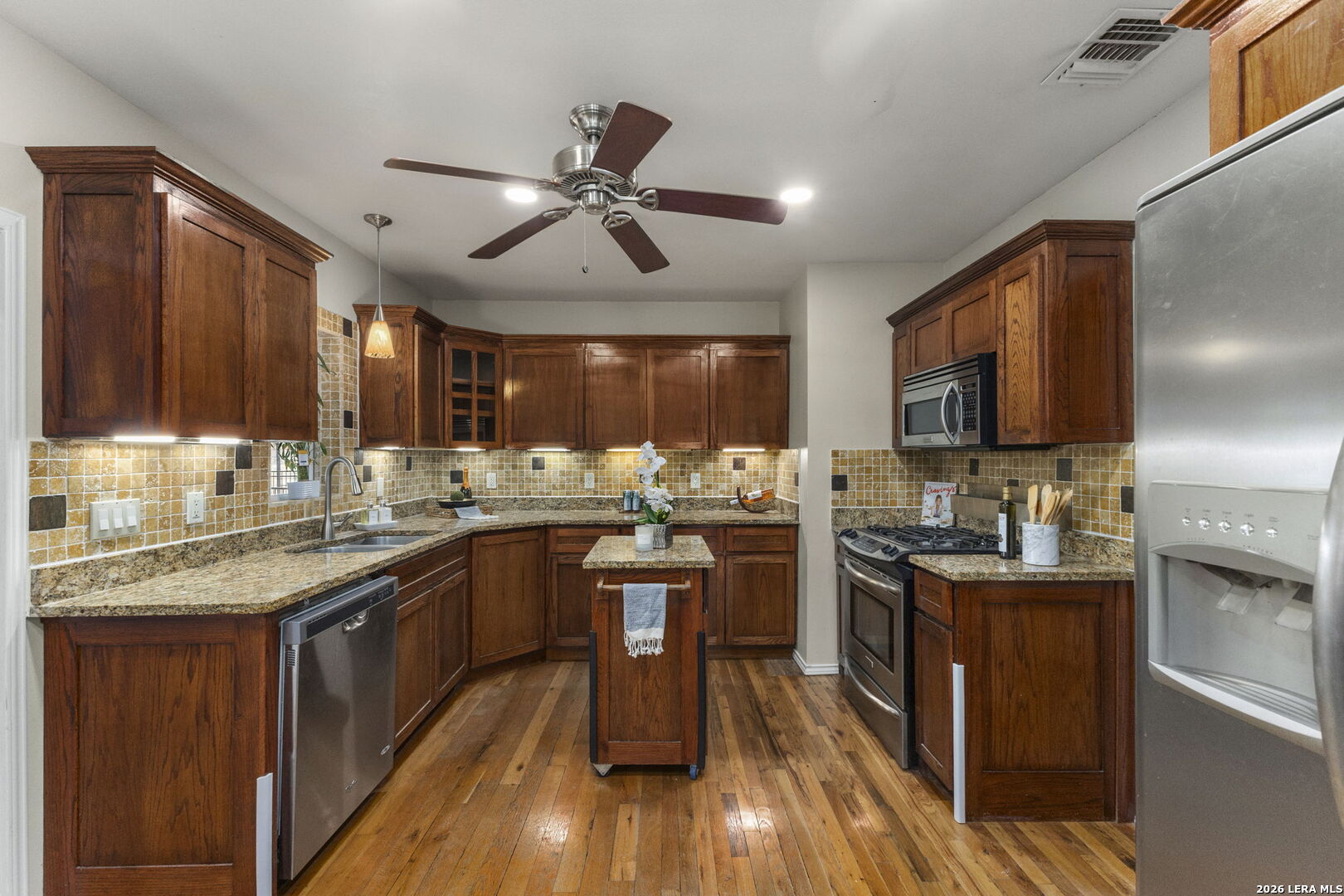 2423 SUMMIT AVE, ,  78228 — photo 1