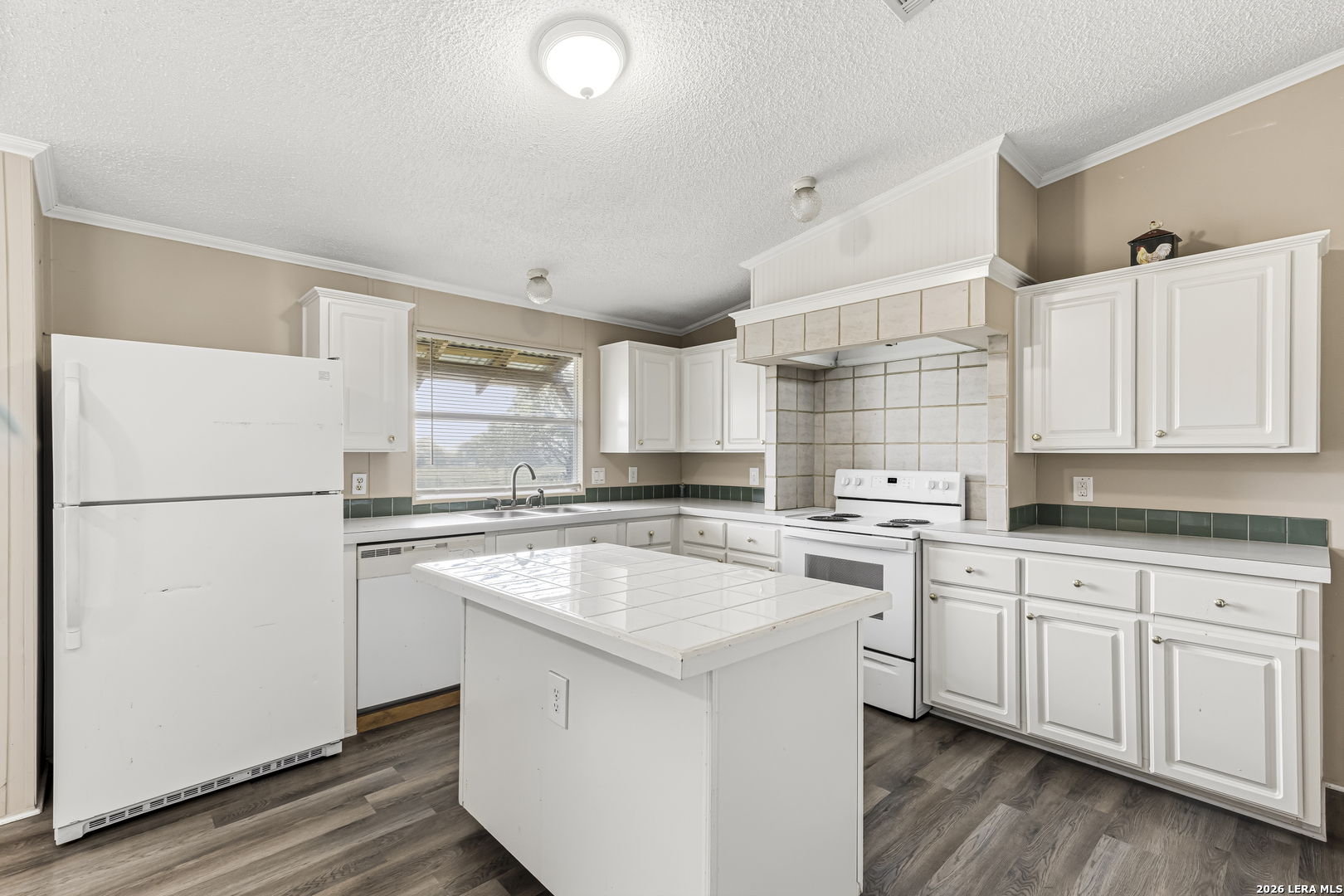 25111 Sandview, ,  78264 — photo 1
