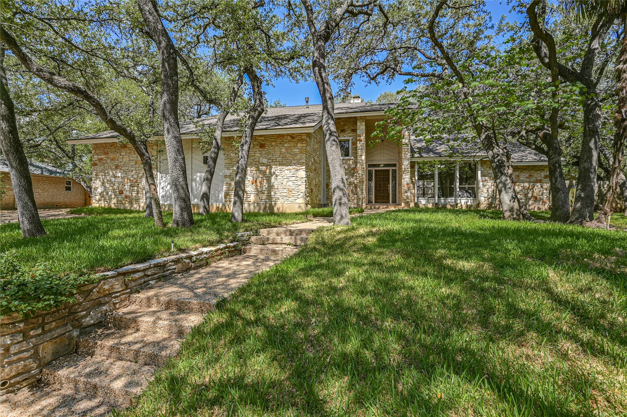 7704 Bramblewood, Austin, TX 78731 — photo 1