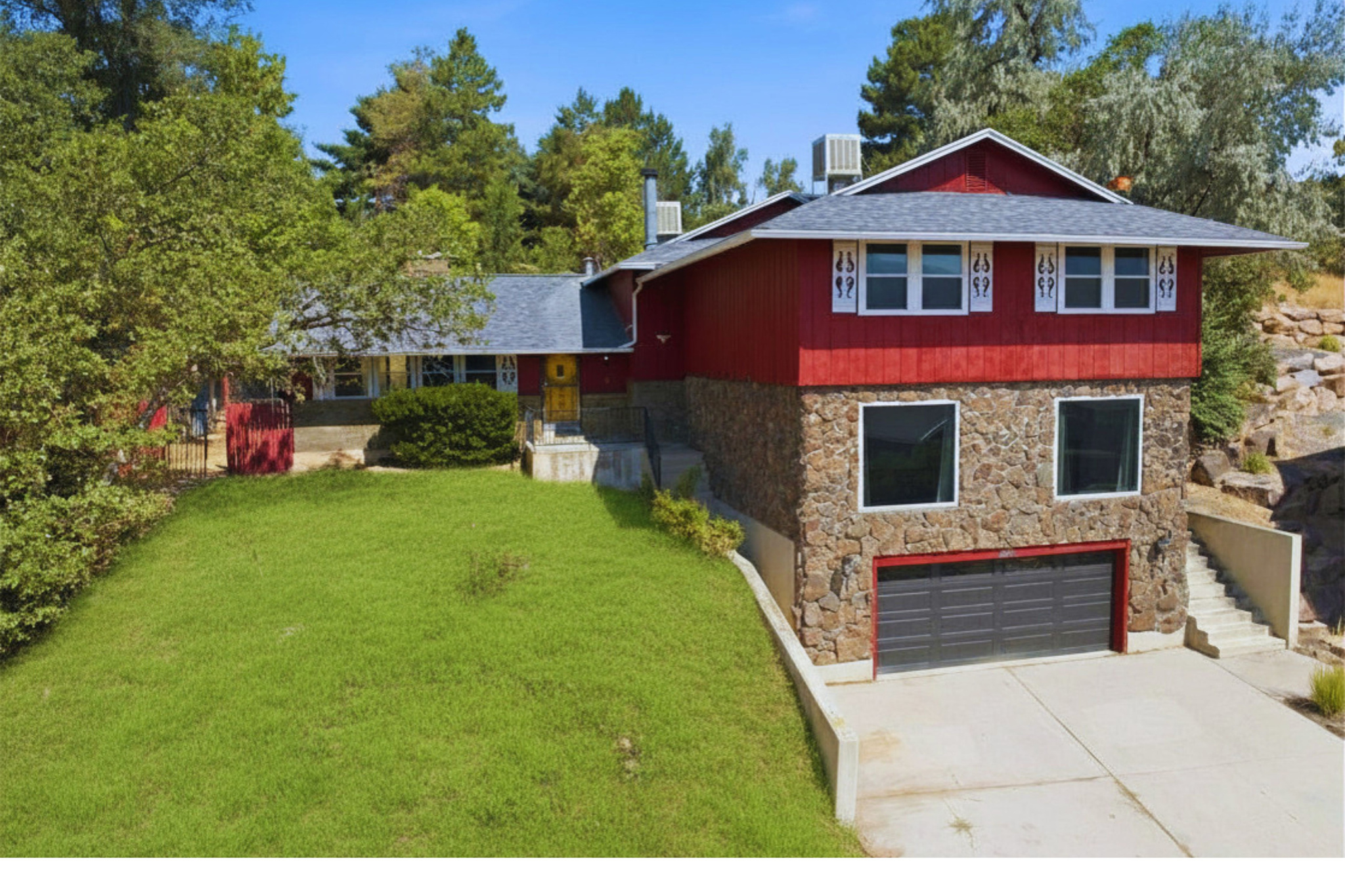 5625 S CRESTWOOD DR, South Ogden, UT 84405 — photo 1