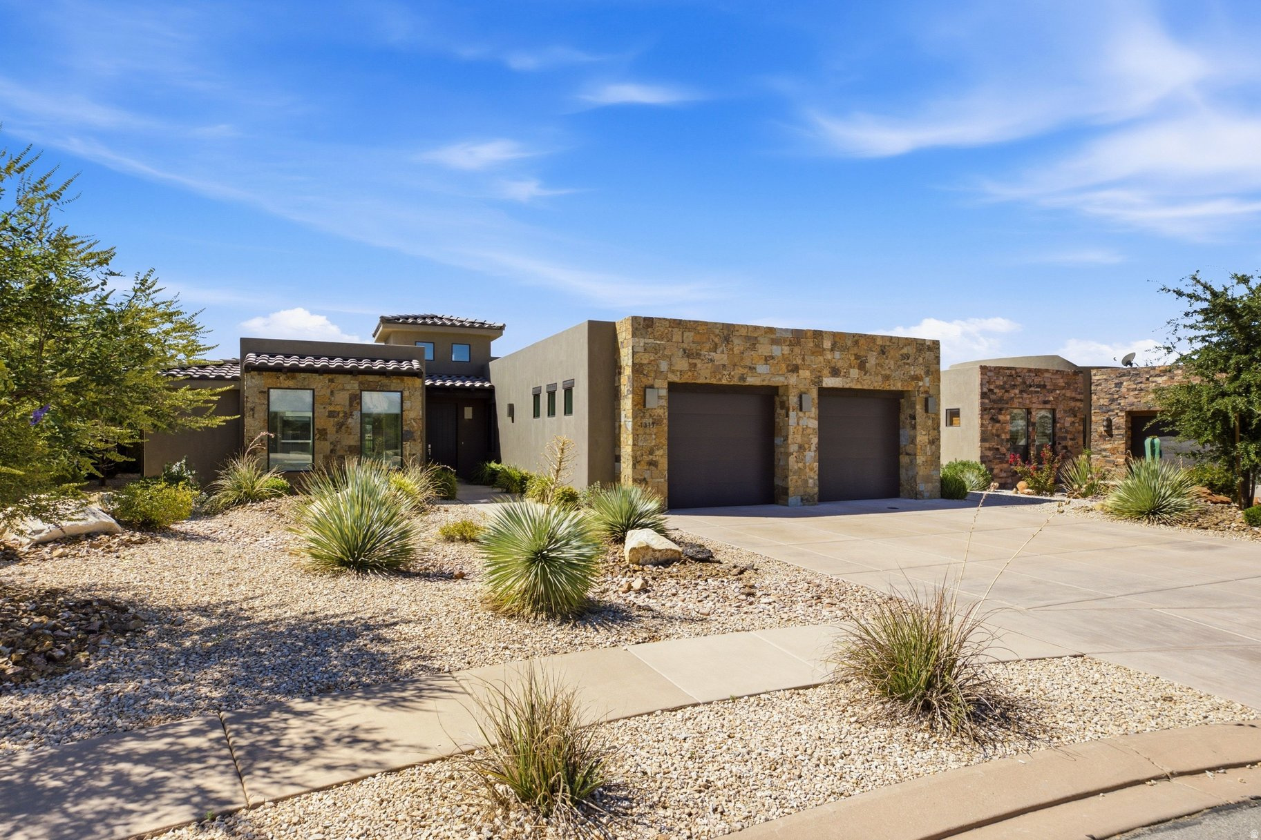1317 W SHINNECOCK DR, St. George, UT 84770 — photo 1