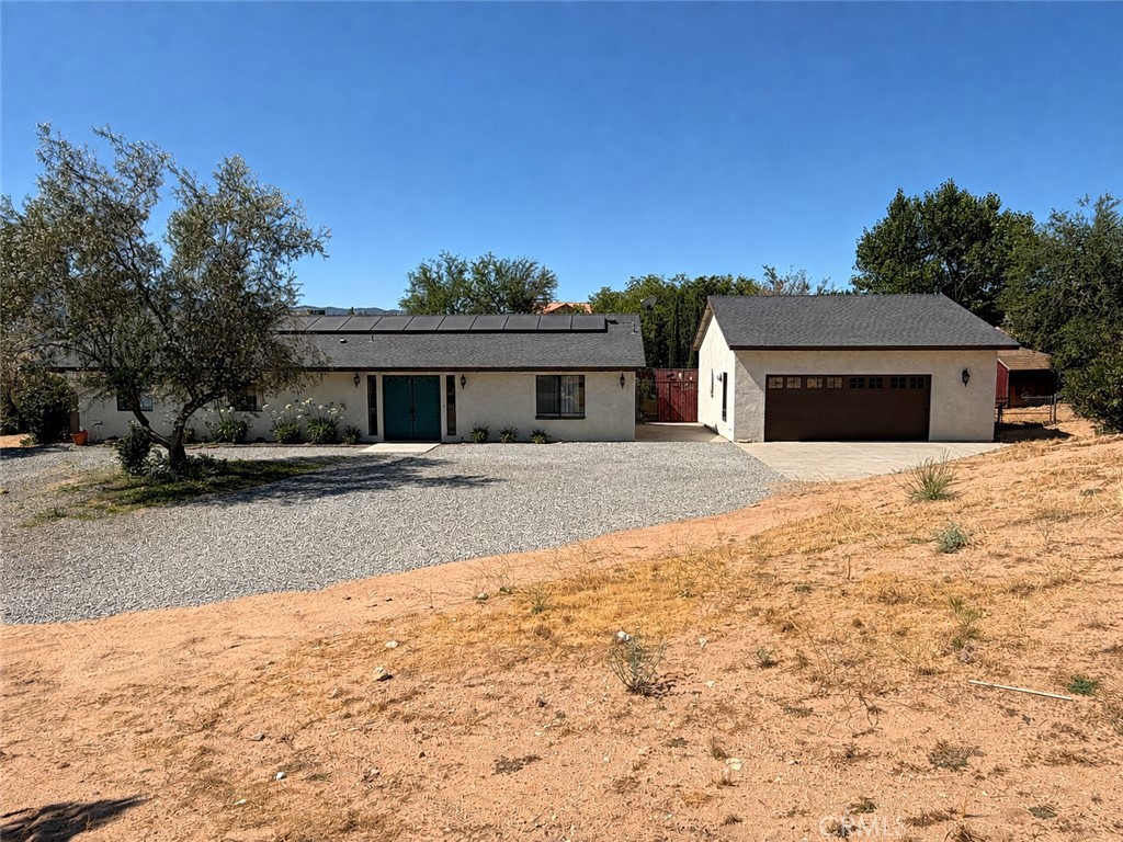 7850 Calpella, Hesperia, CA 92345 — photo 1