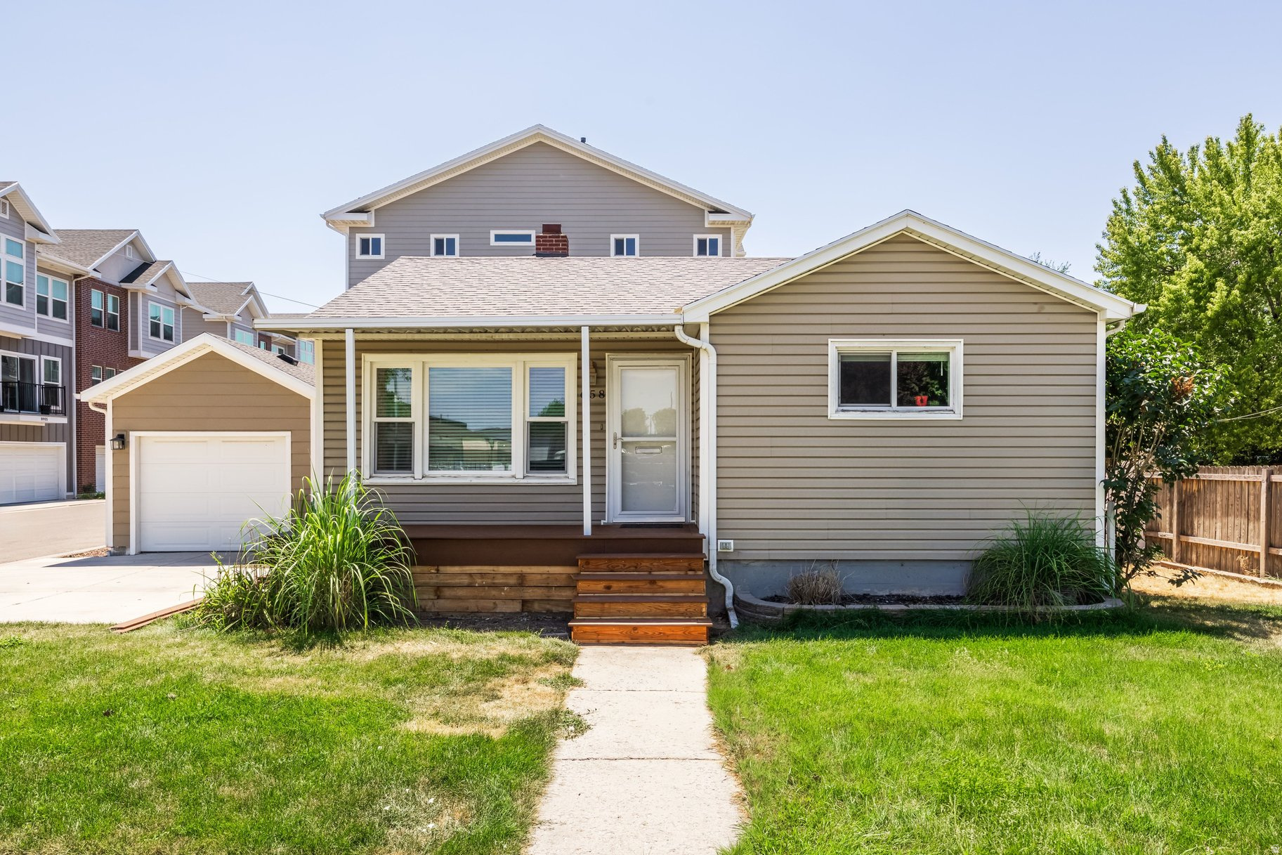 658 E LOCUST ST, Sandy, UT 84070 — photo 1