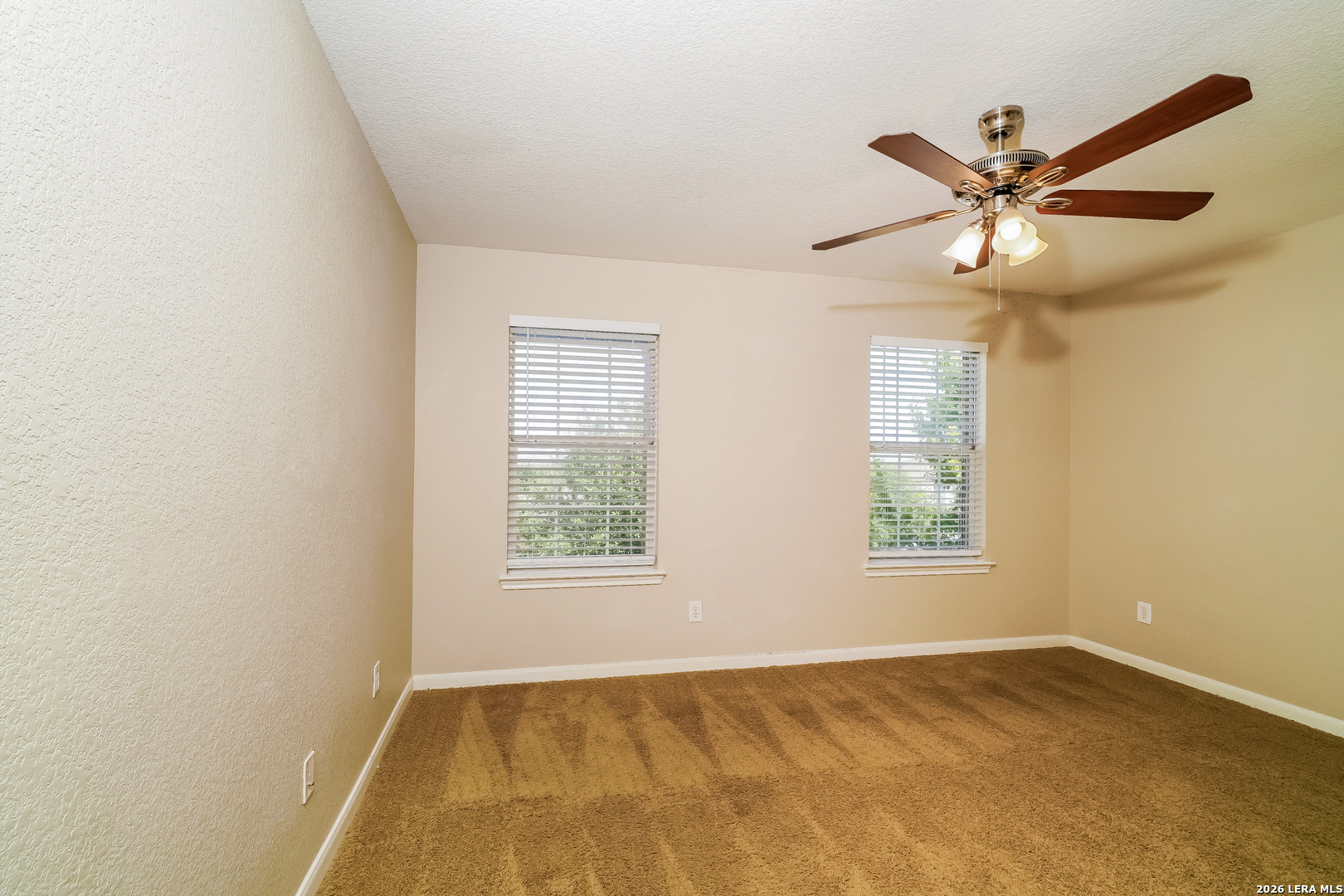 5646 Southern Oaks, ,  78261 — photo 1