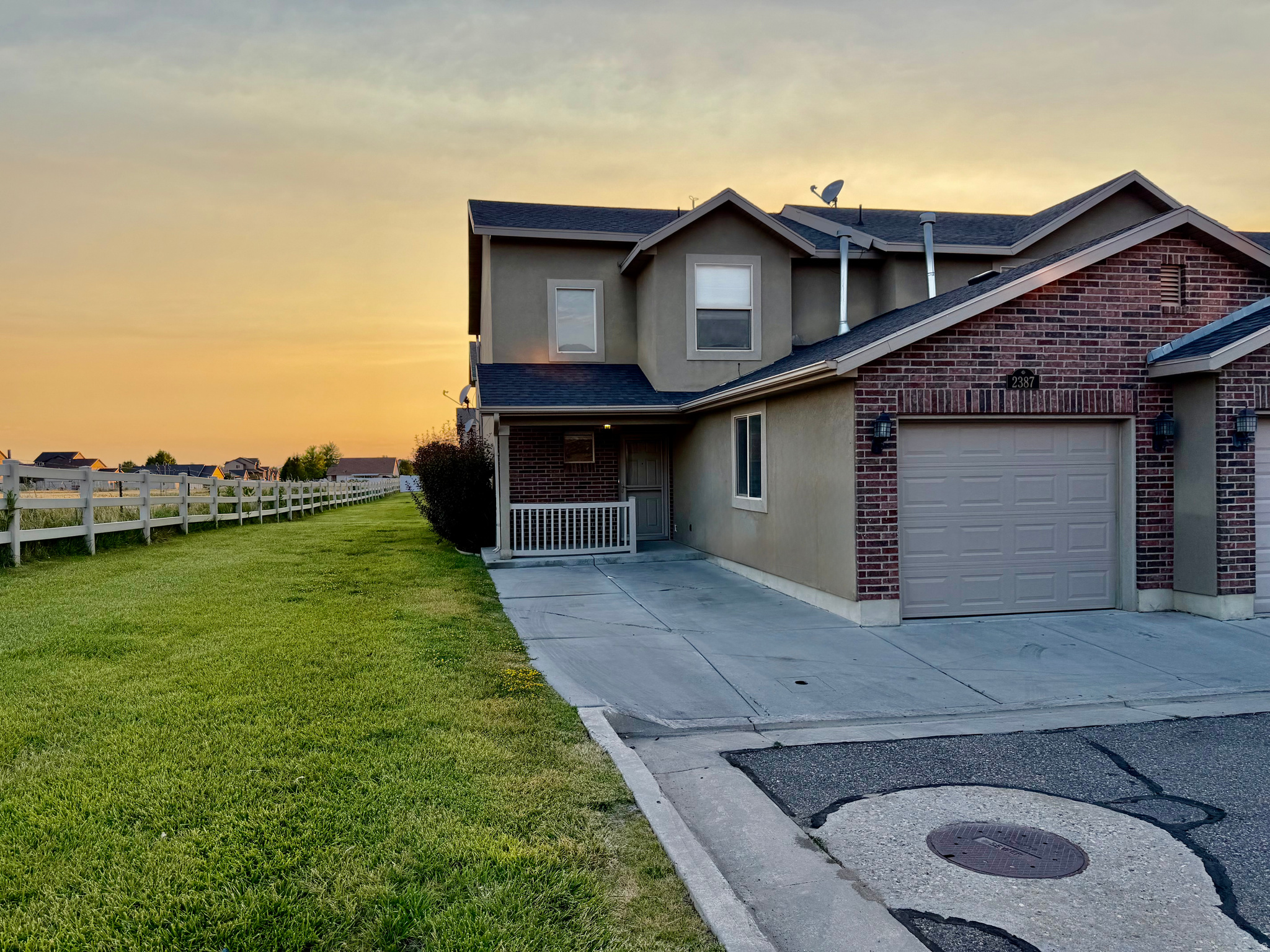 2387 N WELLINGTON AVE, Harrisville, UT 84414 — photo 1