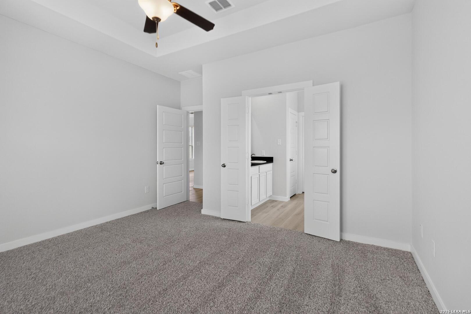16507 Sweet Cicely, , 78112 — photo 1