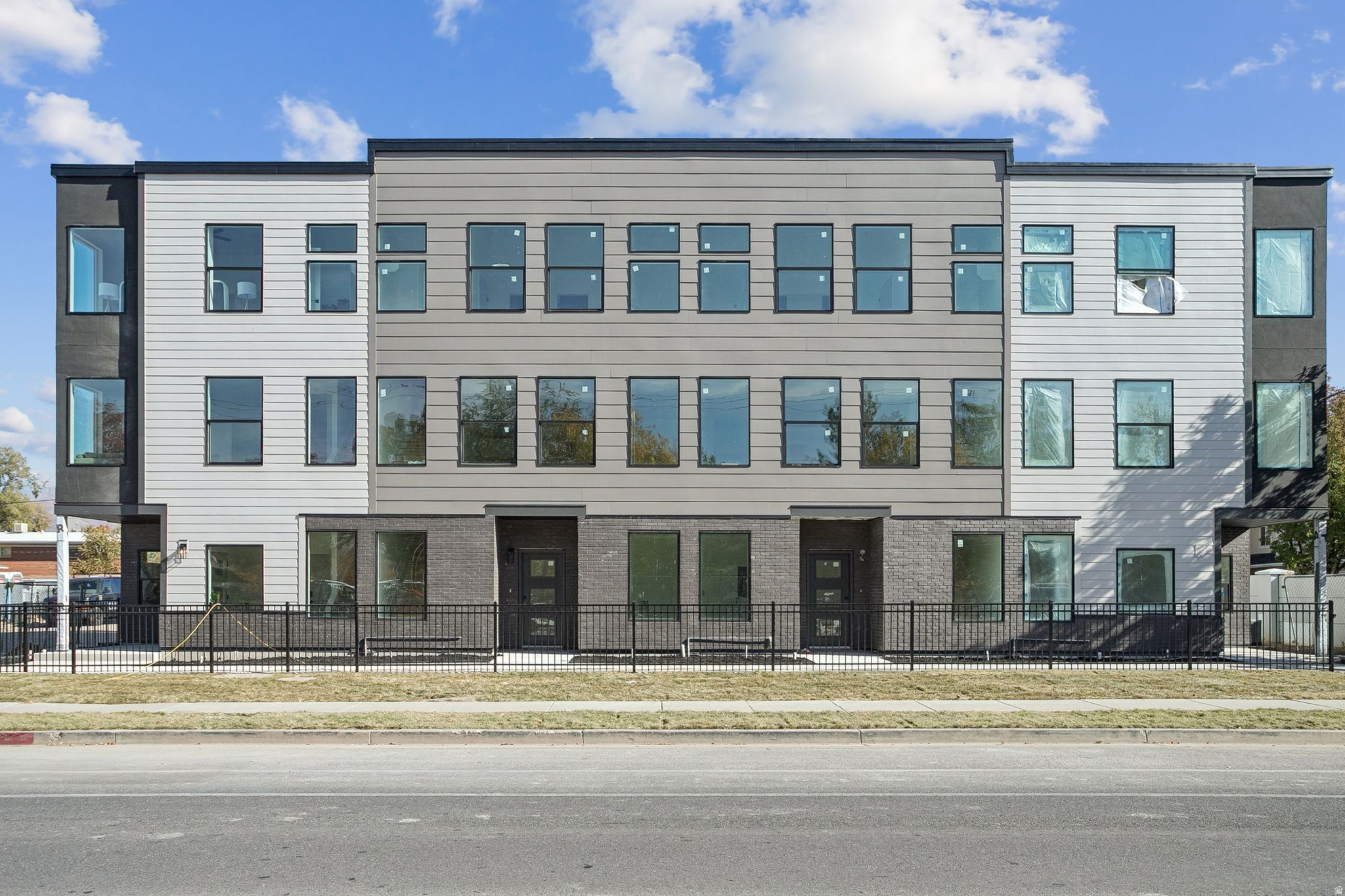 320 E JESSICA VIEW LN #10, Salt Lake City, UT 84115 — photo 1