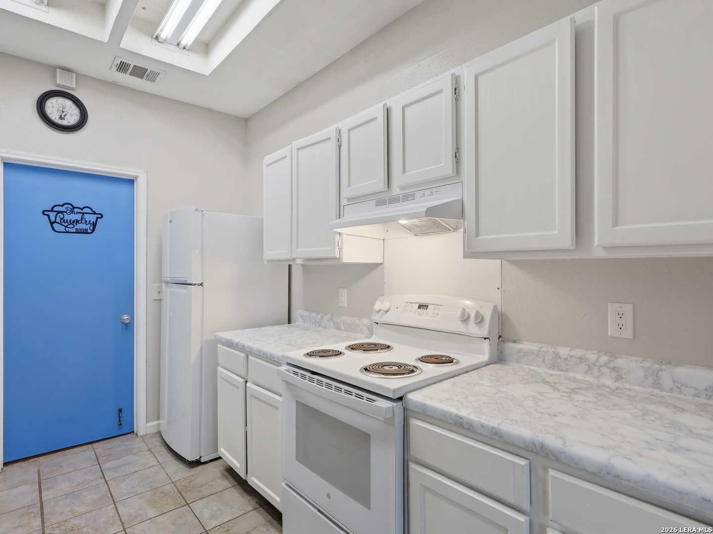 8082 PIONEER TRAIL DR, , 78244 — photo 1