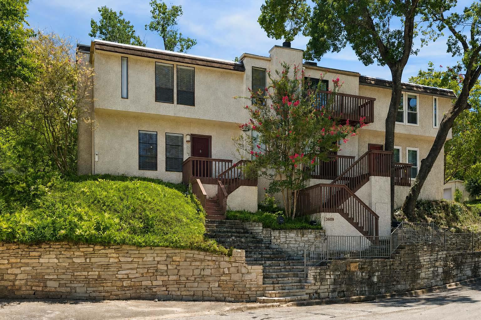 3609 Las Colinas, Austin, TX 78731 — photo 1