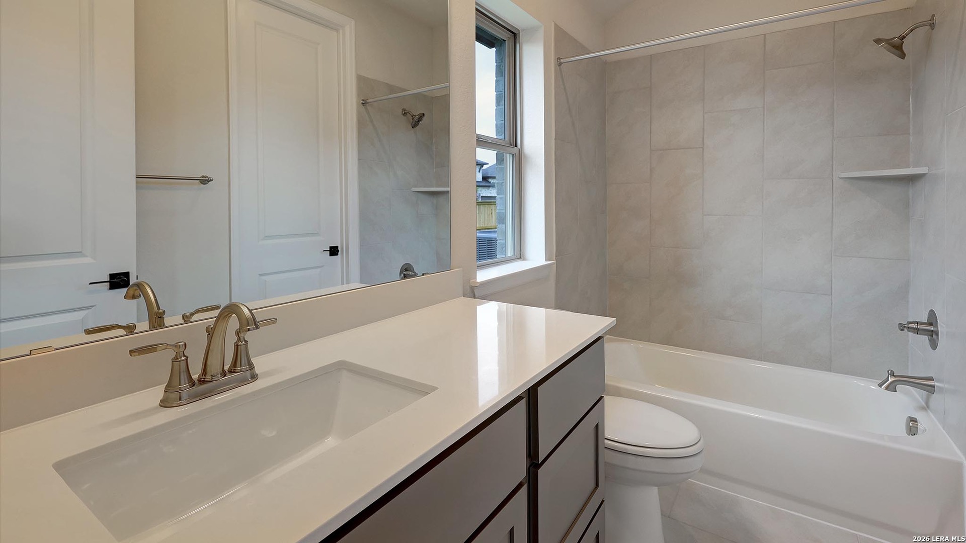 113 Pin Oak, , 78009 — photo 1