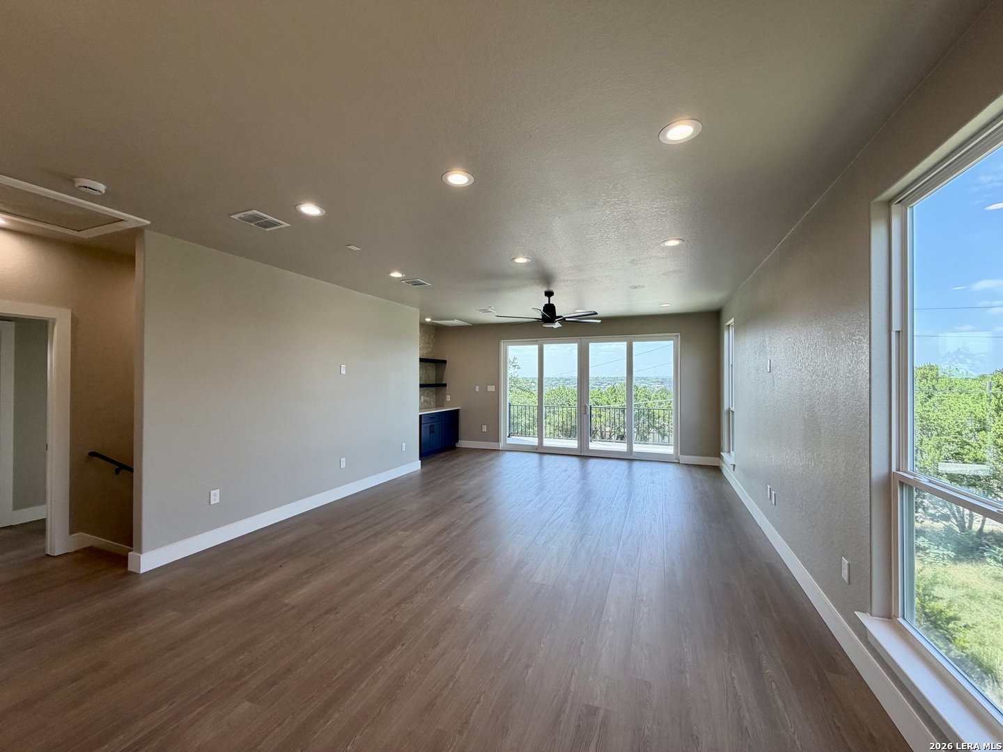 748 Riviera Dr, , 78133 — photo 1