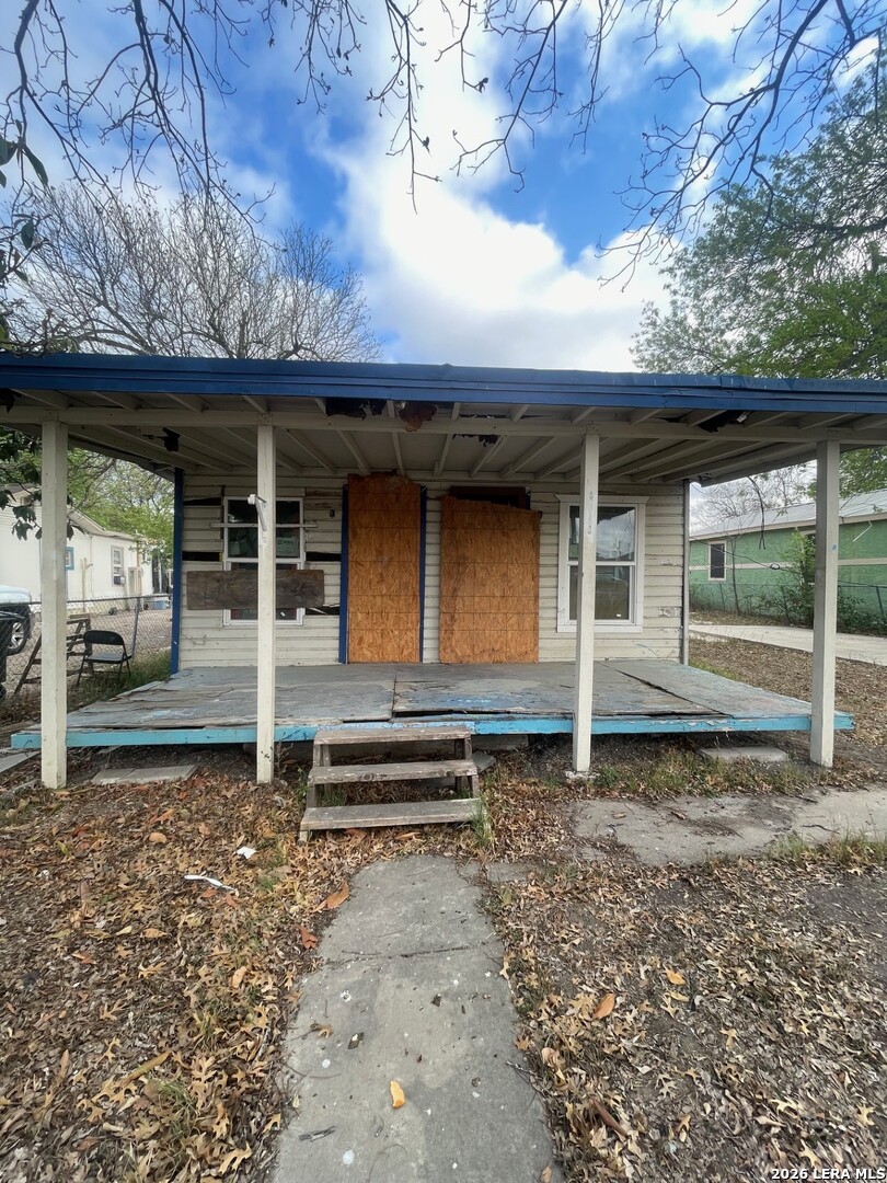 129 Jesse, , 78237 — photo 1