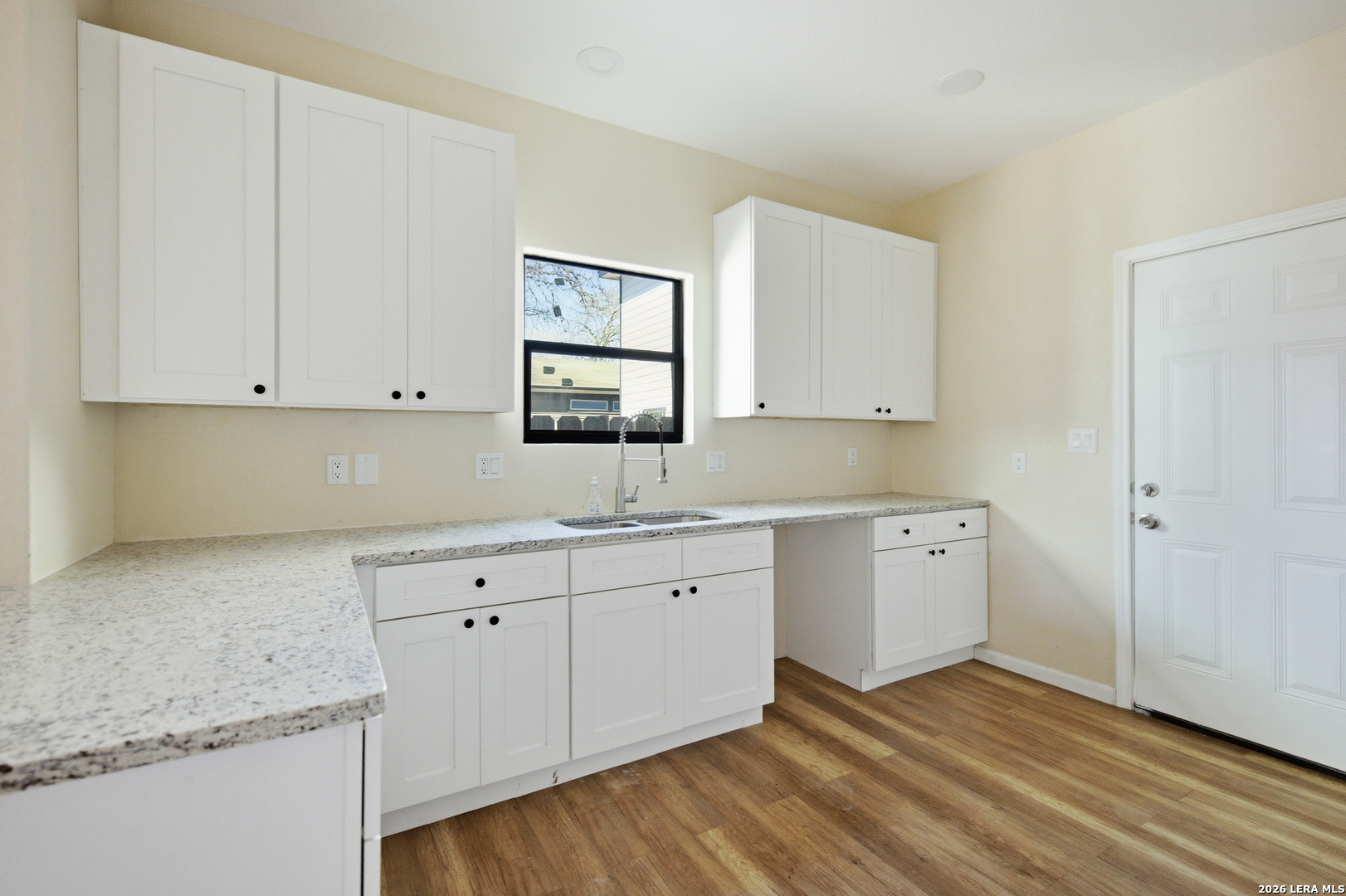 1515 Lamar, ,  78202 — photo 1