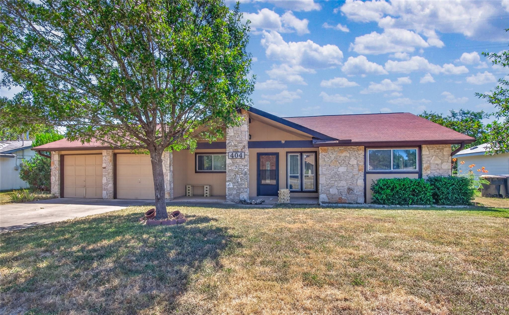 404 Central, Georgetown, TX 78628 — photo 1