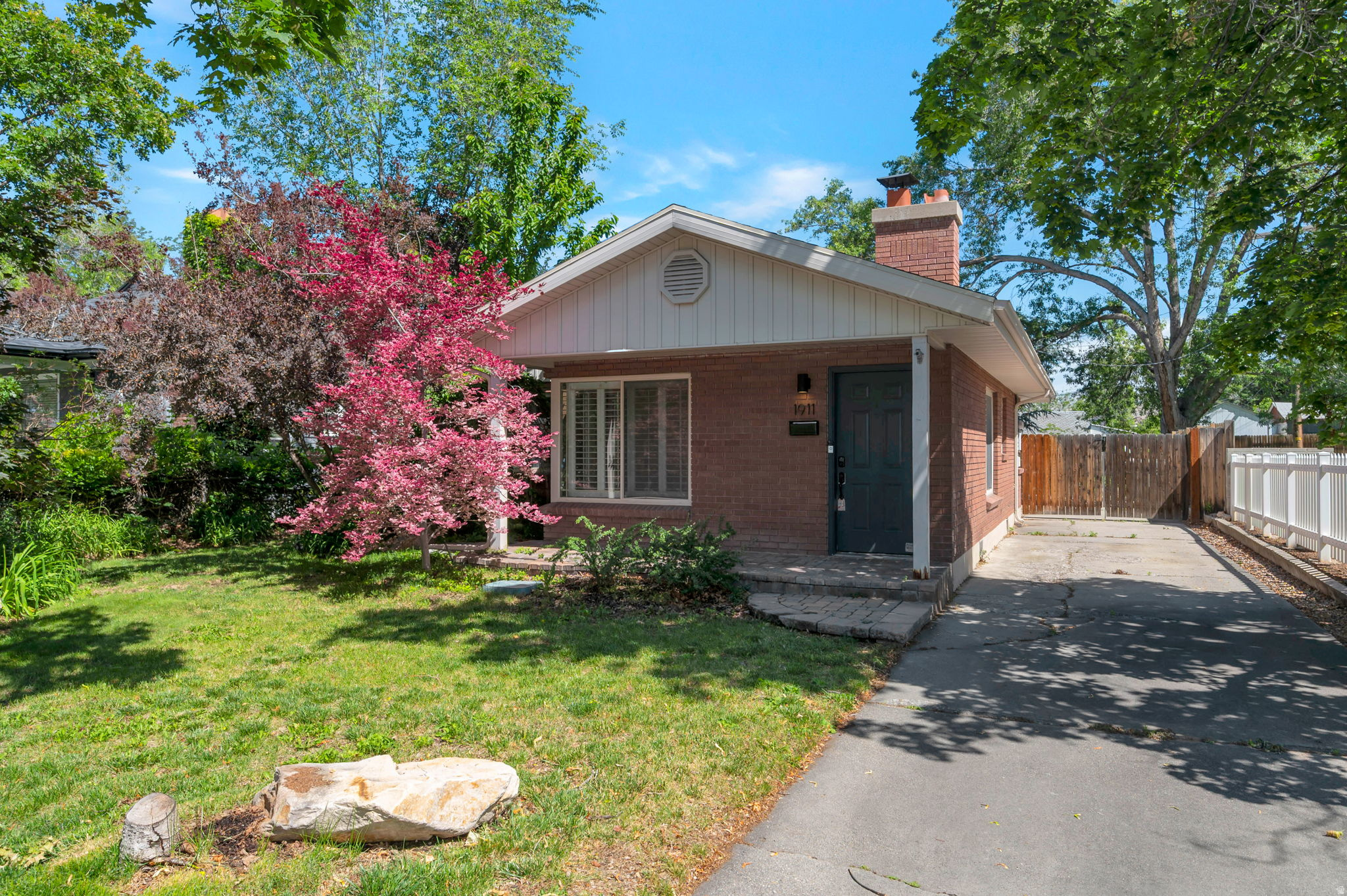 1911 E STRATFORD AVE, Salt Lake City, UT 84106 — photo 1