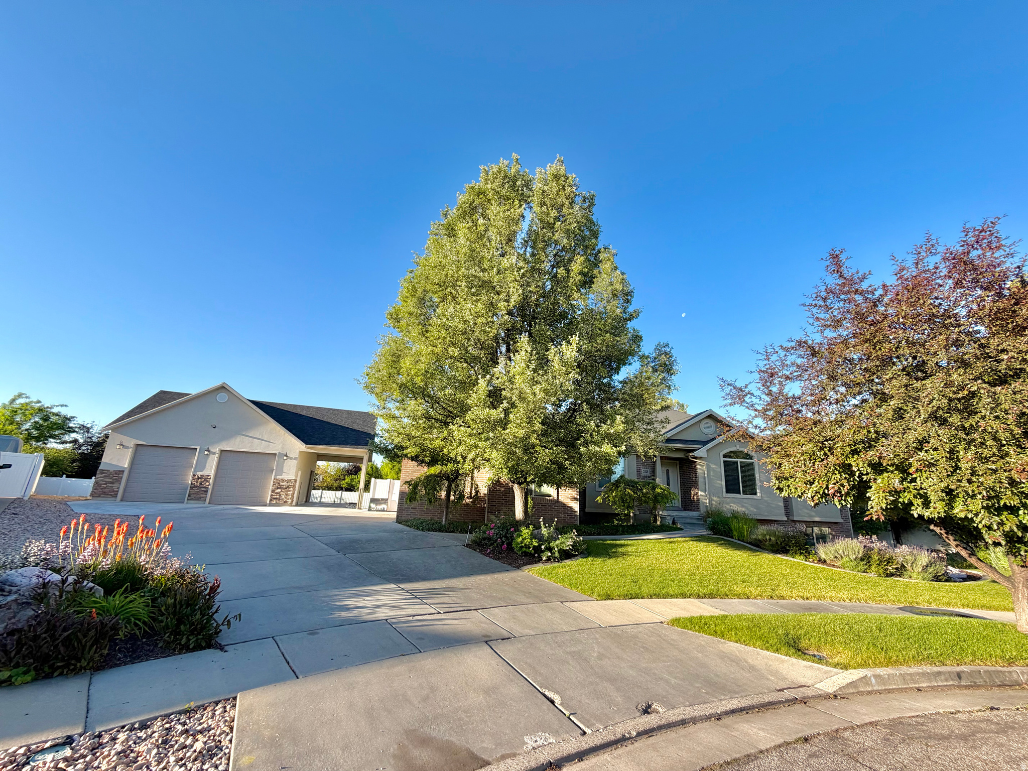2525 S 1375 W, Syracuse, UT 84075 — photo 1