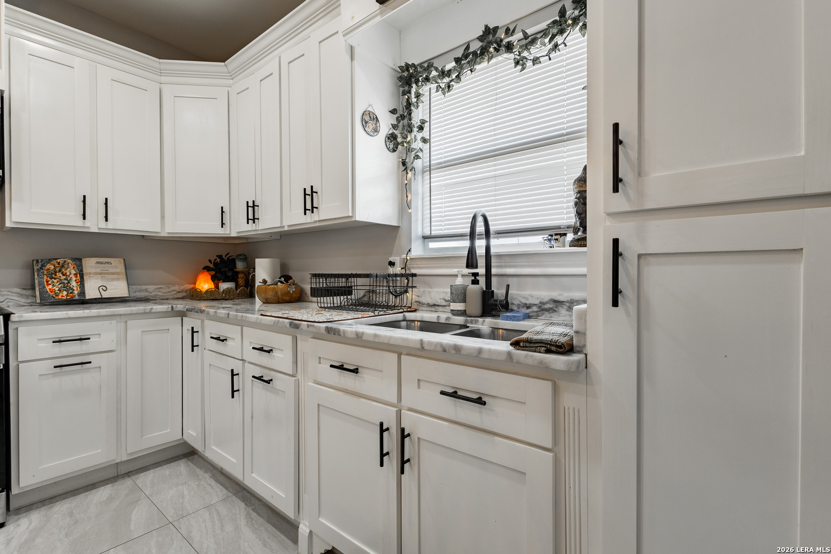 3043 SAMUEL DR, , 78852 — photo 1