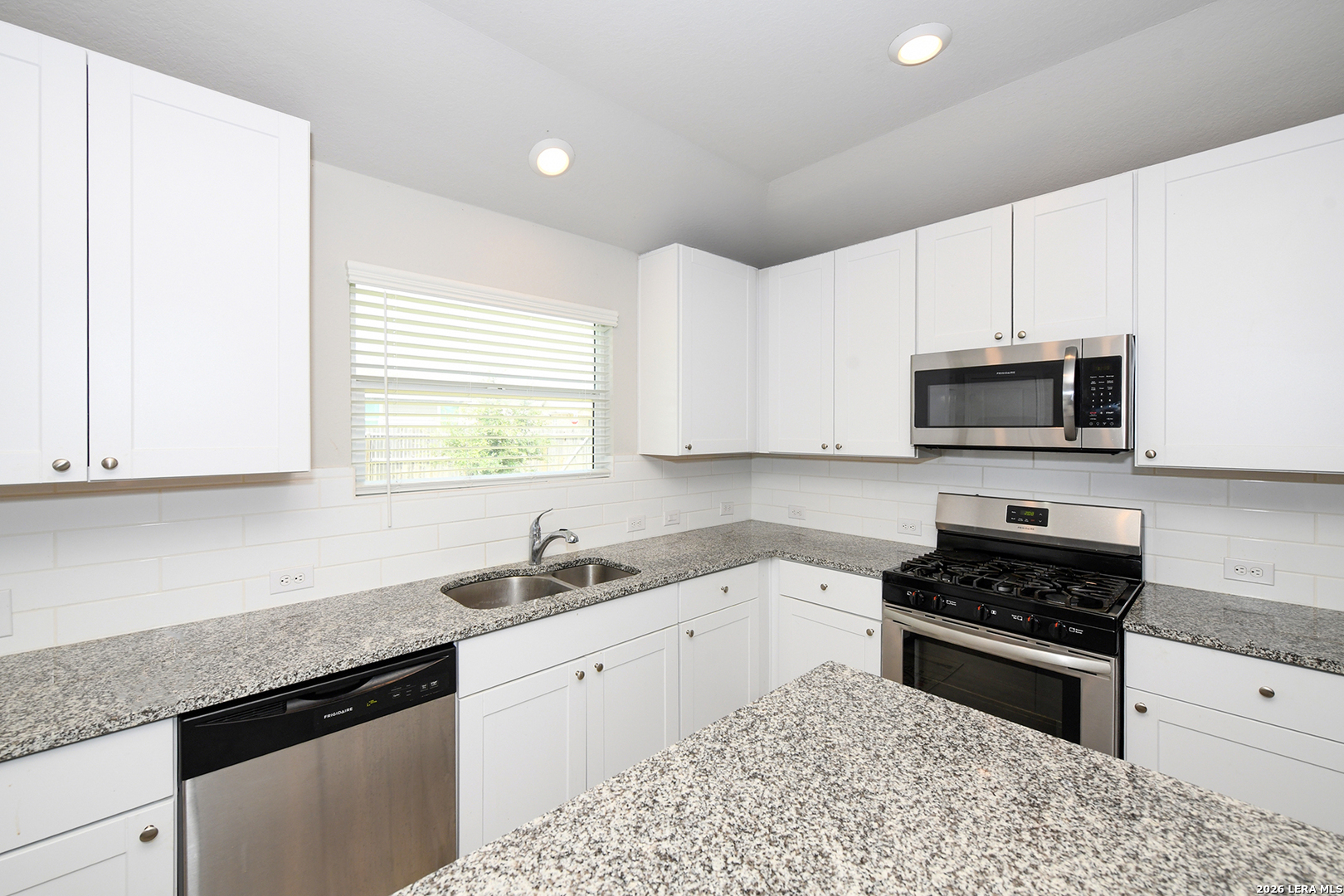 6703 BEEHIVE DR, , 78252 — photo 1