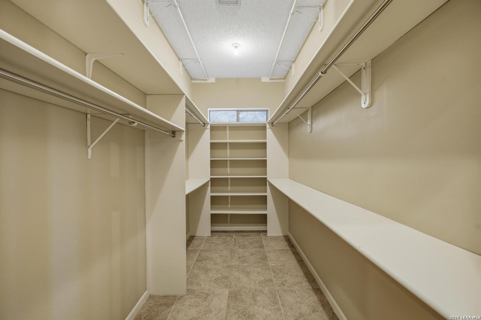 17 Rogers Wood, ,  78248 — photo 1