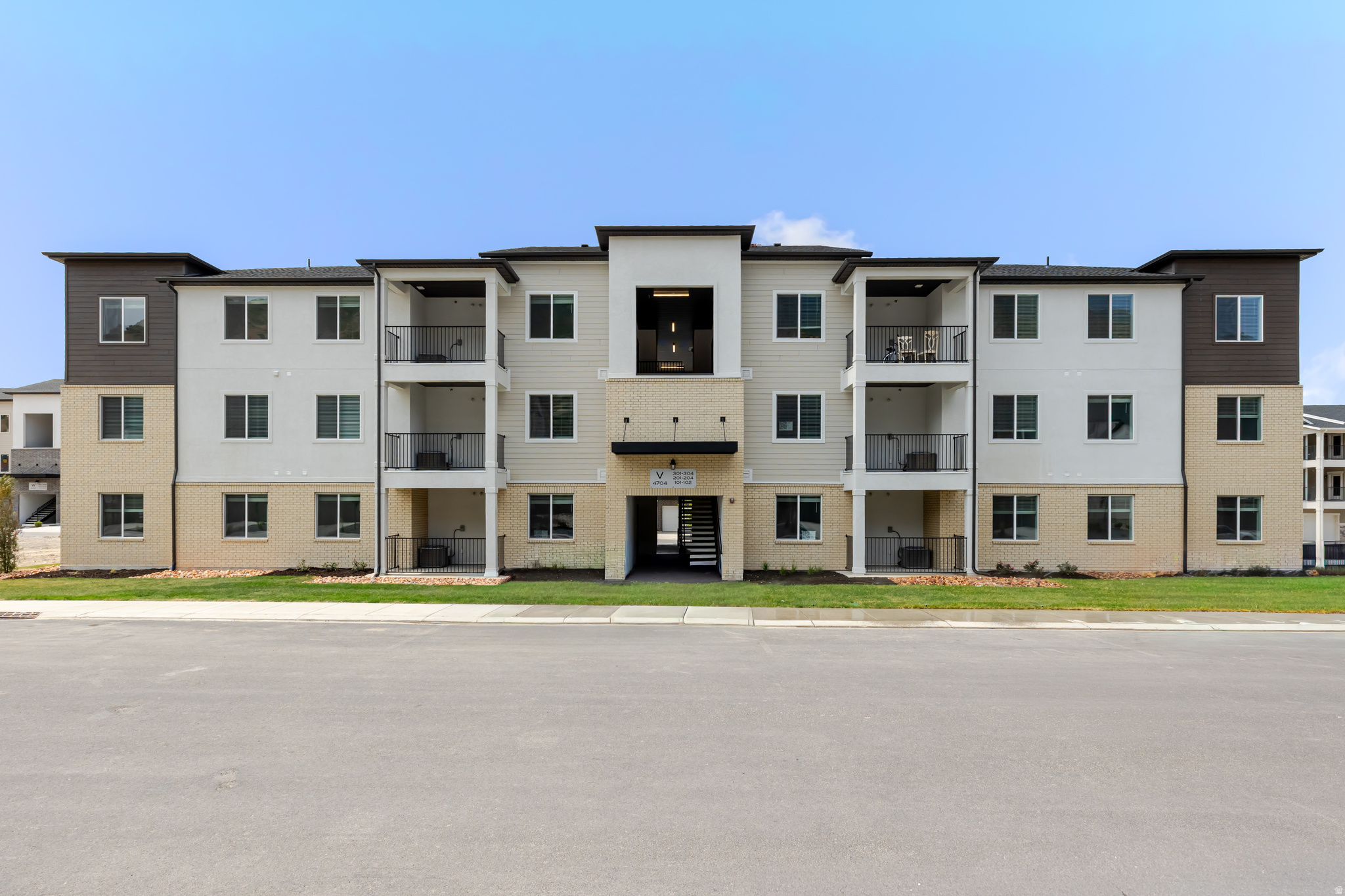 4704 S OLIVE AVE #V303, Mapleton, UT 84664 — photo 1