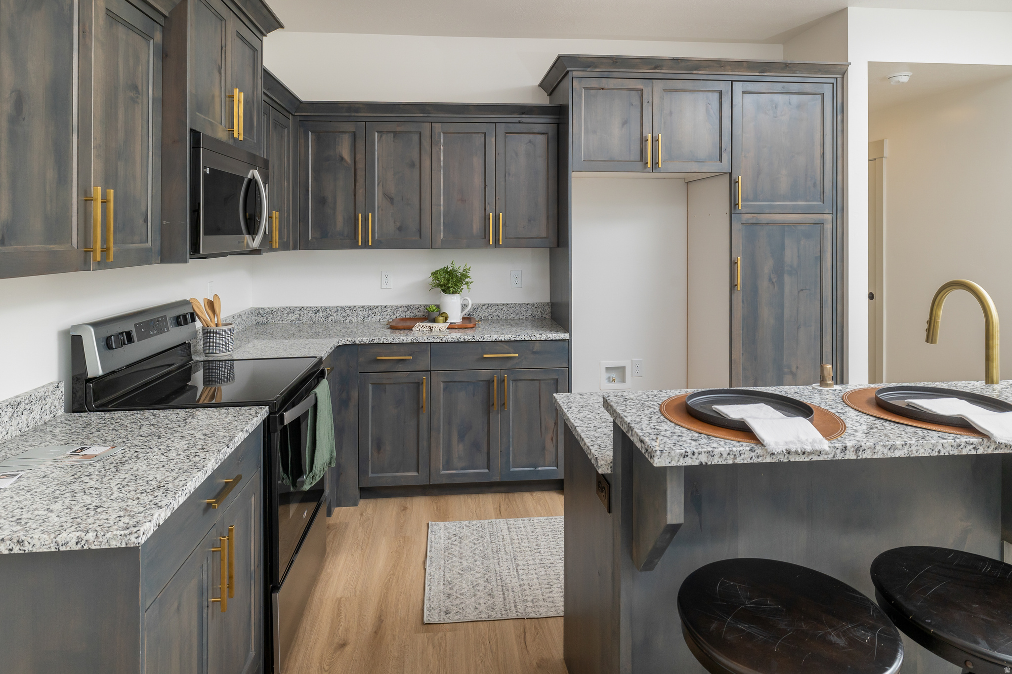858 E 250 N, Hyrum, UT 84319 — photo 1