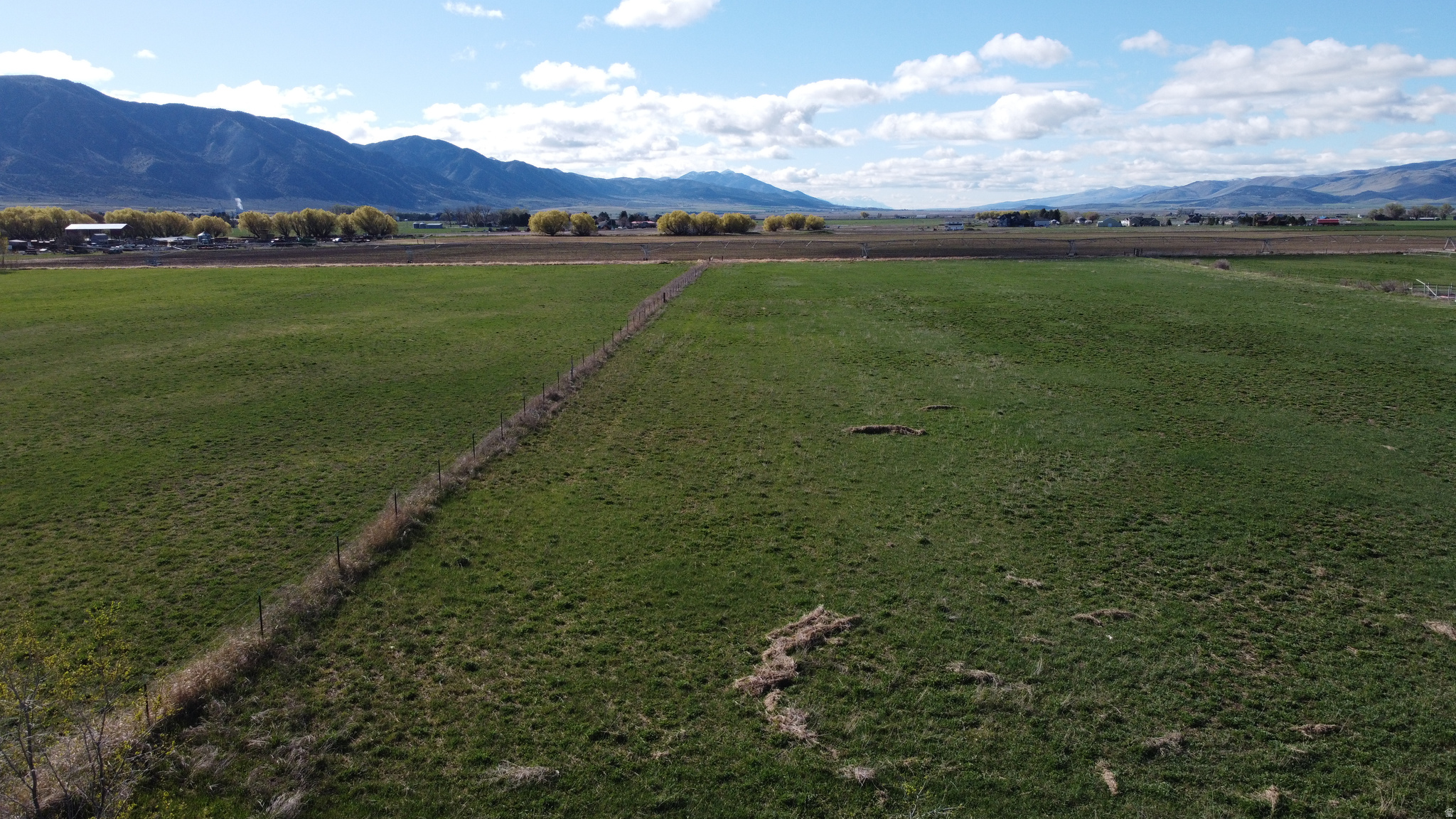 1098 W SAMARIA LN, Malad City, ID 83252 — photo 1